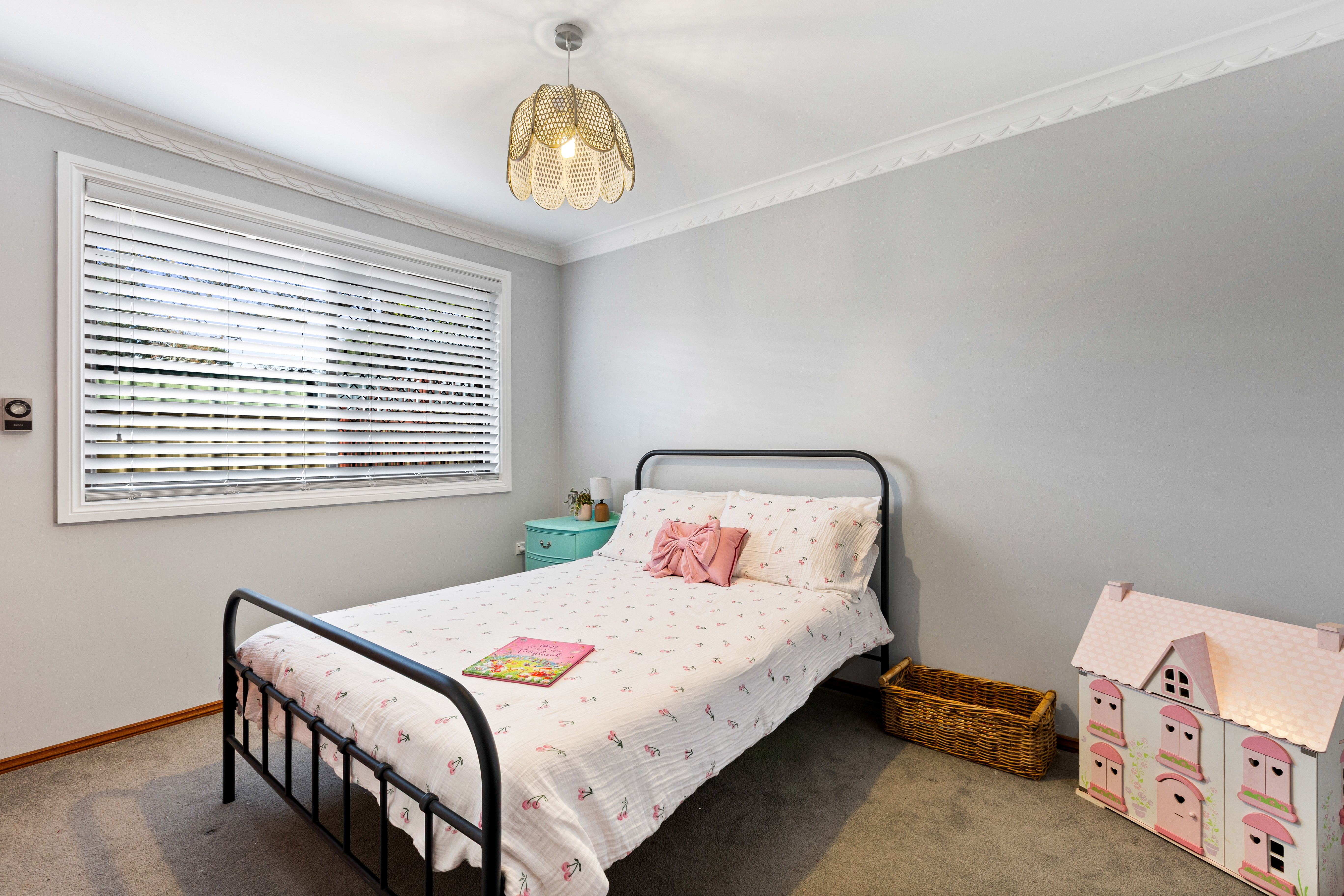 139 Evans Lookout Road — photo 10 of 15