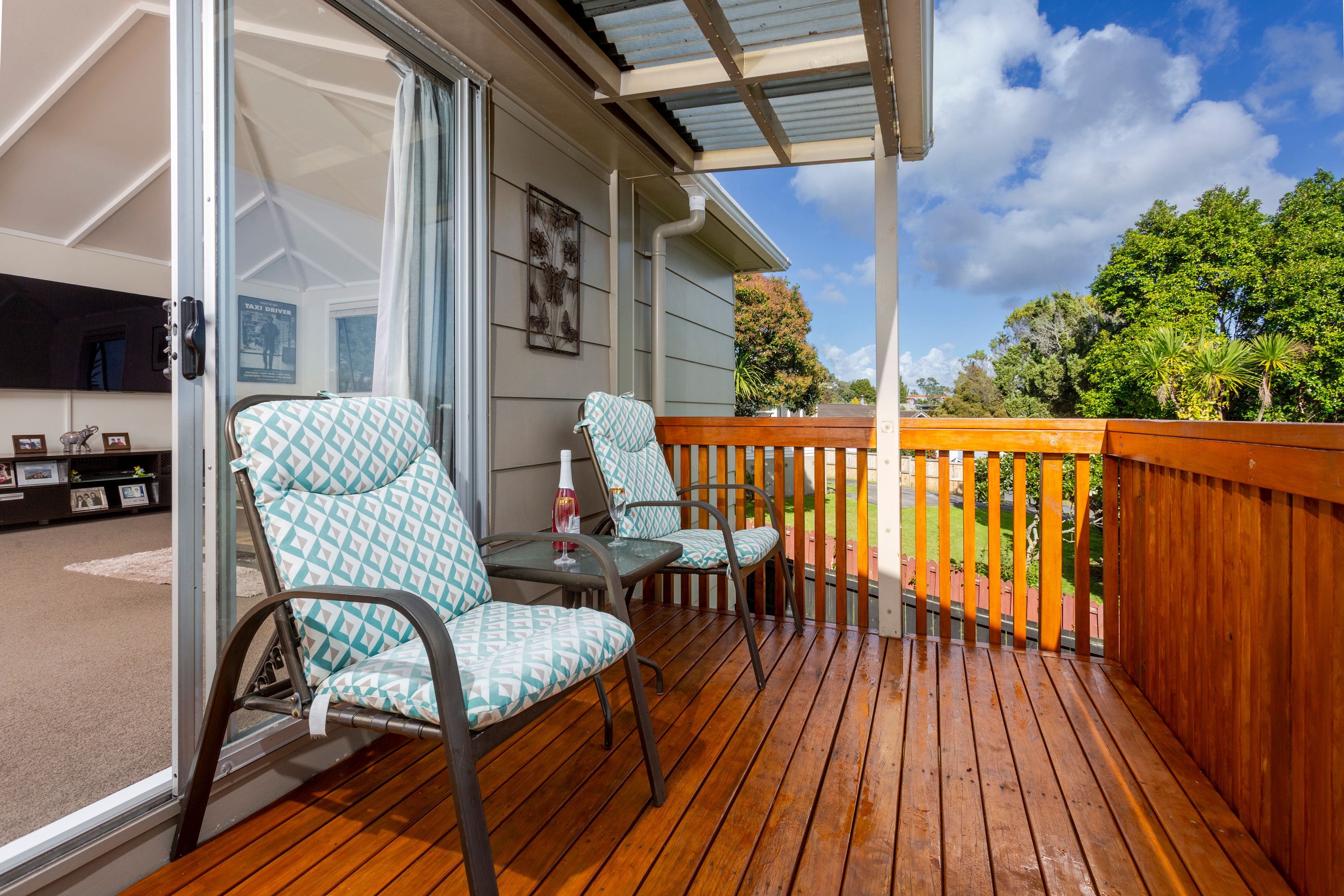 1/16 Tamahere Drive, Glenfield, North Shore City