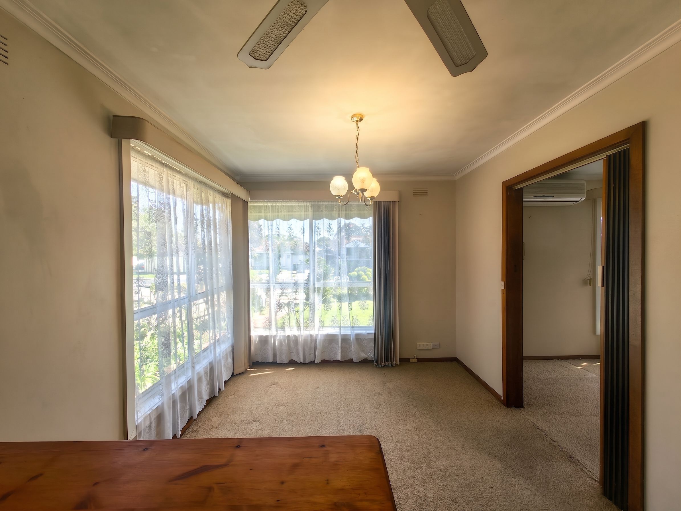 27 Sharrock Drive — photo 4 of 10