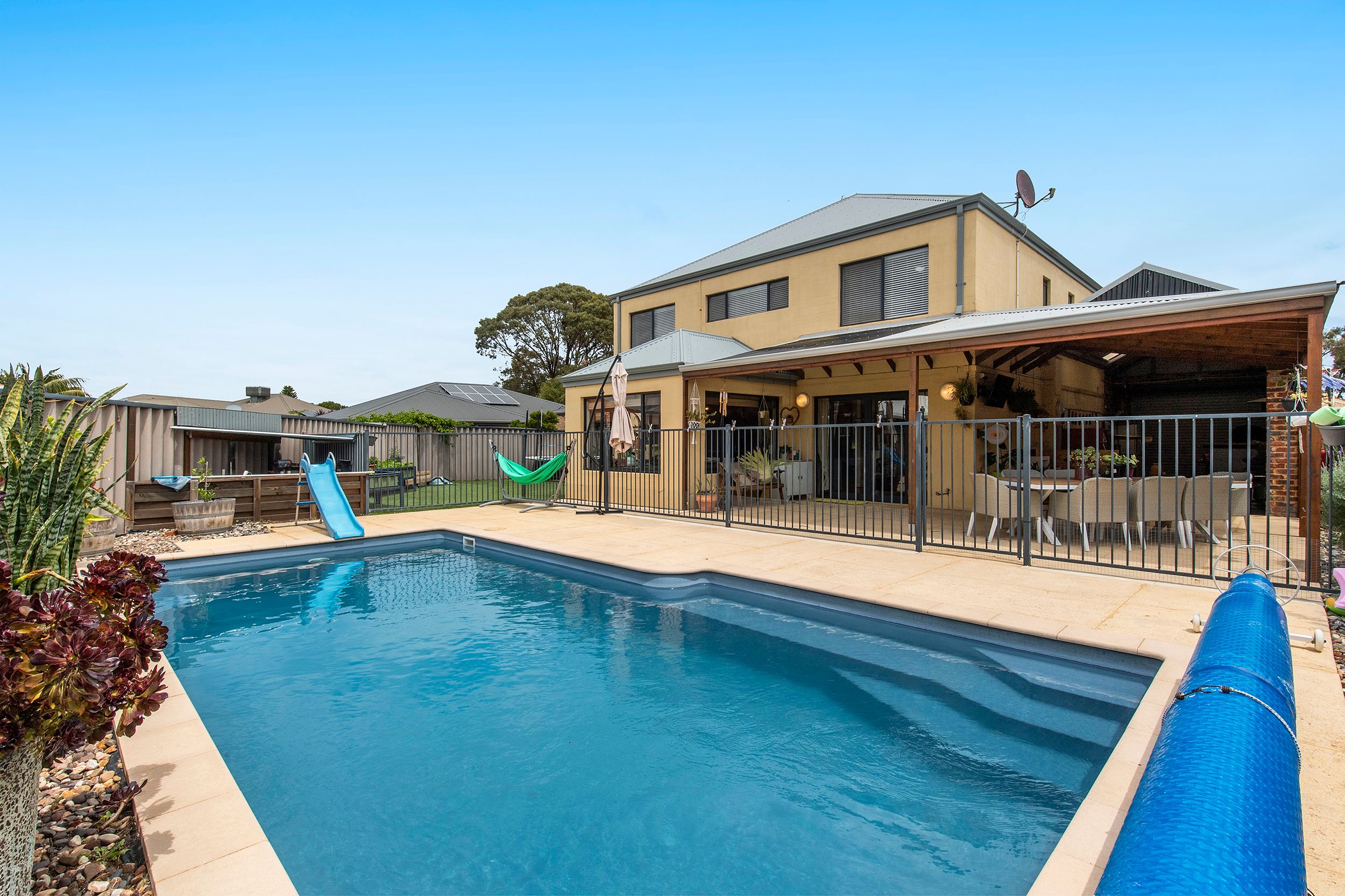 6 Piombino View, Secret Harbour, WA 6173