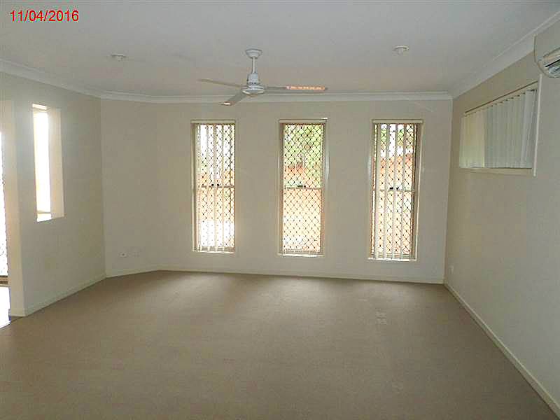 Flinders View, QLD 4305