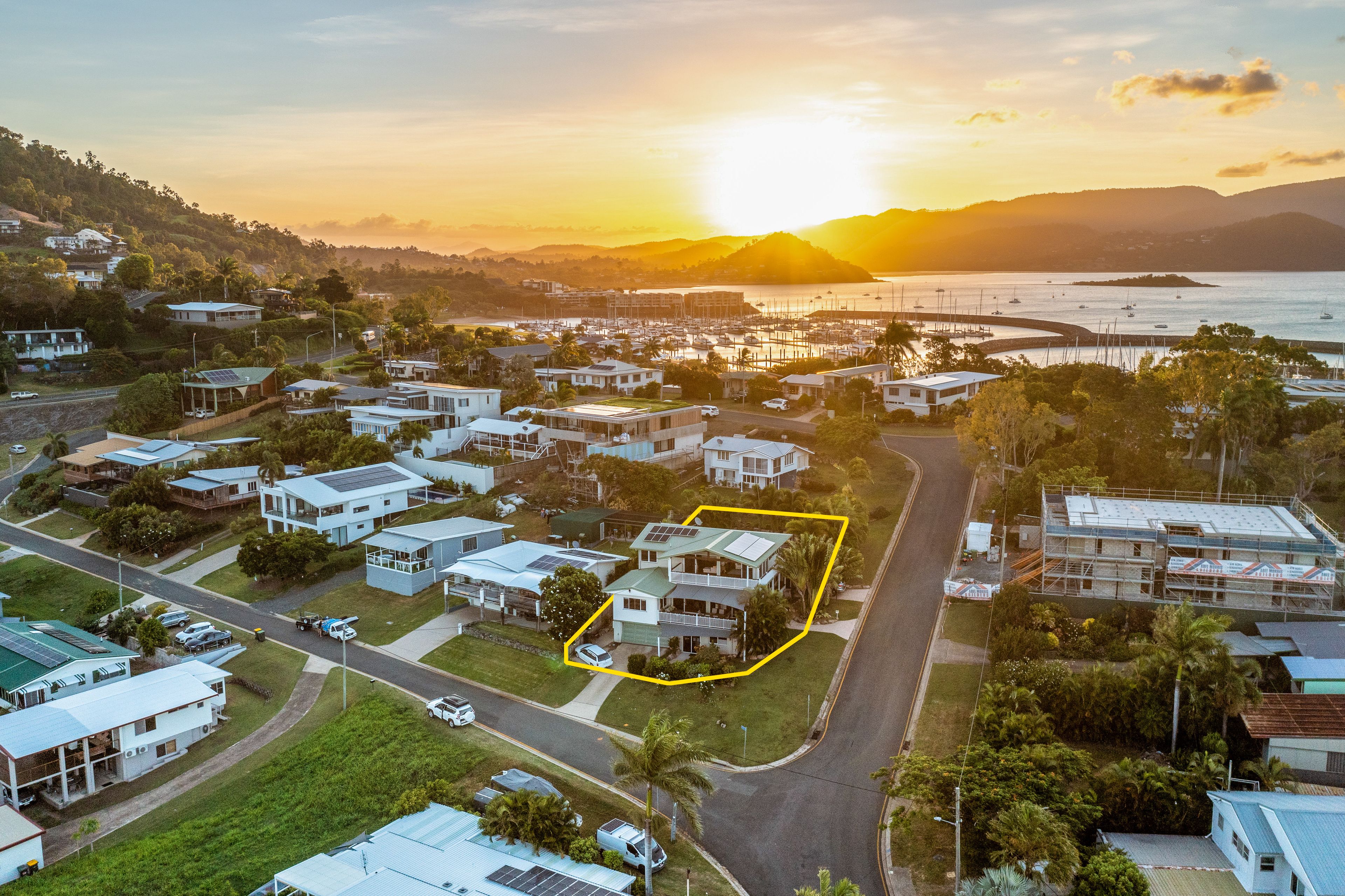 8 Ocean View Avenue, Airlie Beach, QLD 4802 Sold House Ray White