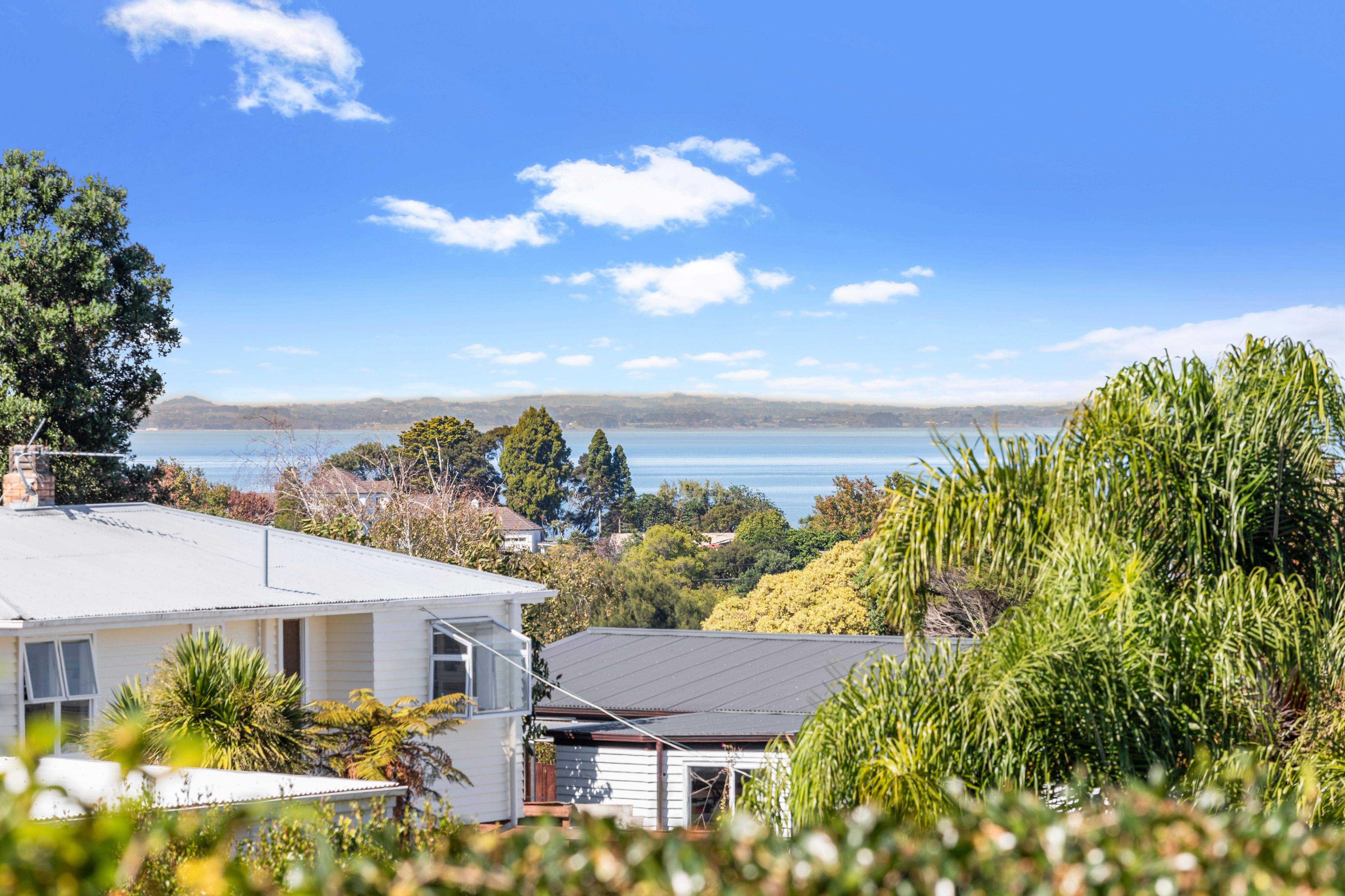 13 Lantana Road, Green Bay, Waitakere City