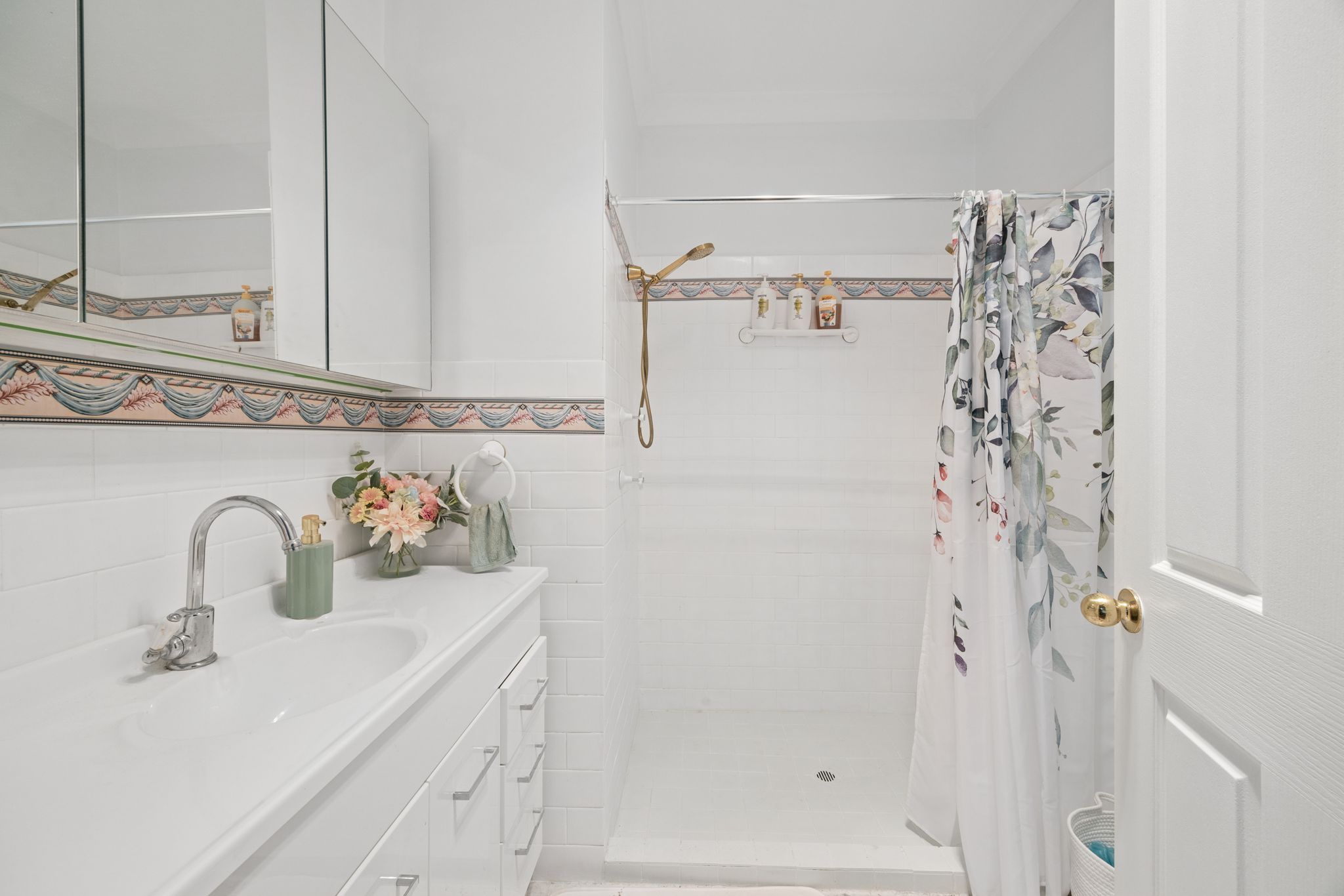 70 Roberts Road — photo 9 of 27