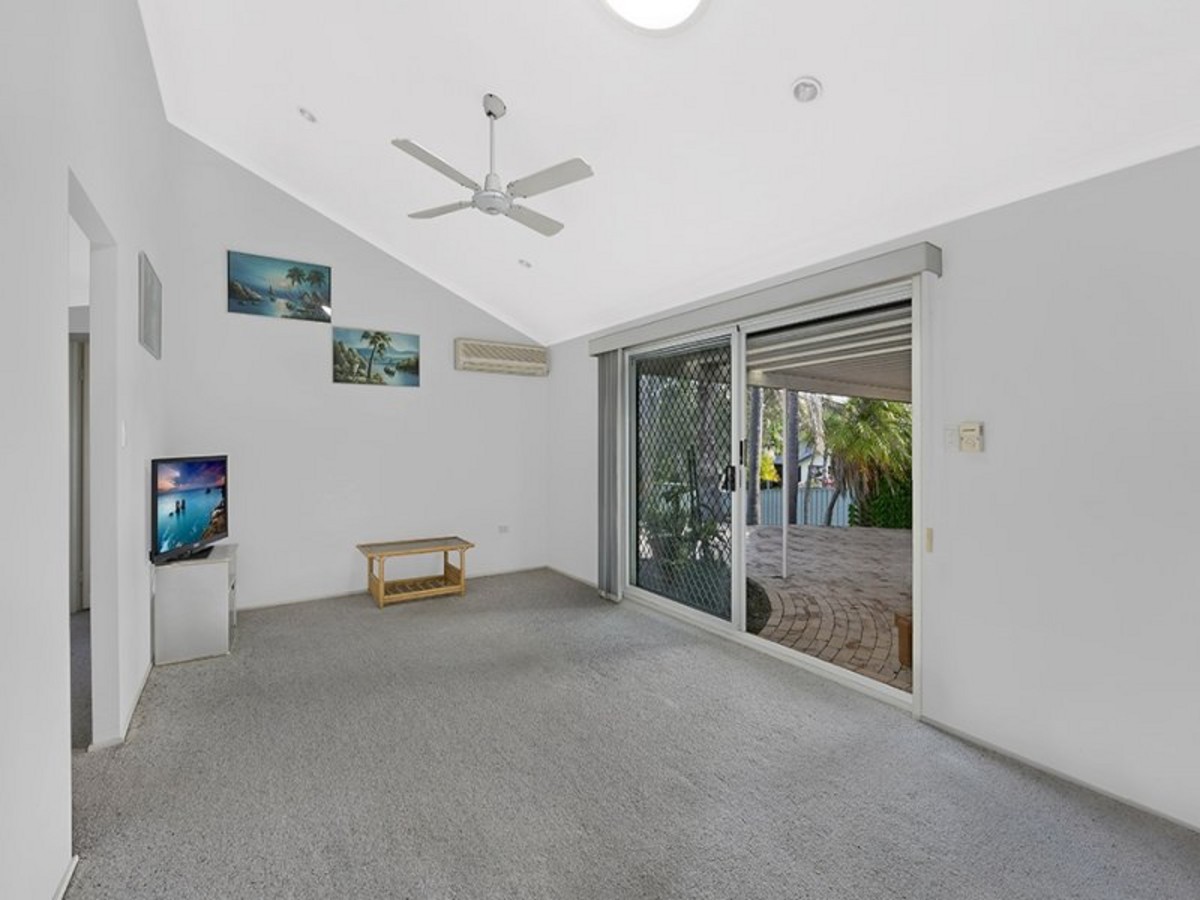 1 Bolton Street, Bateau Bay, NSW 2261