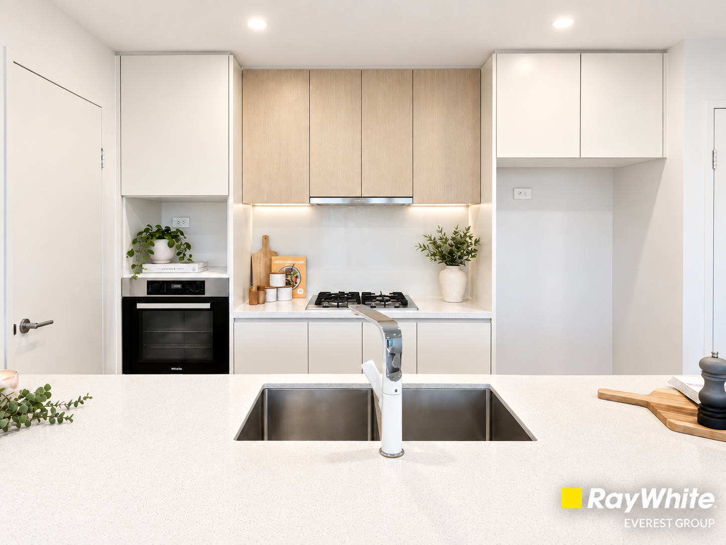 203/120-124 Wentworth Road — photo 4 of 17