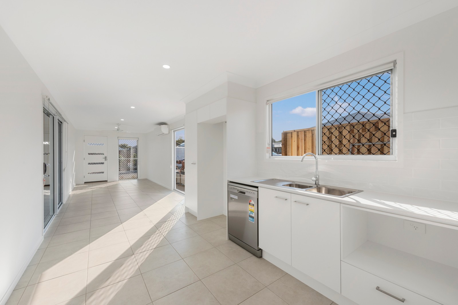 15 Jubilant Street, Morayfield, QLD 4506
