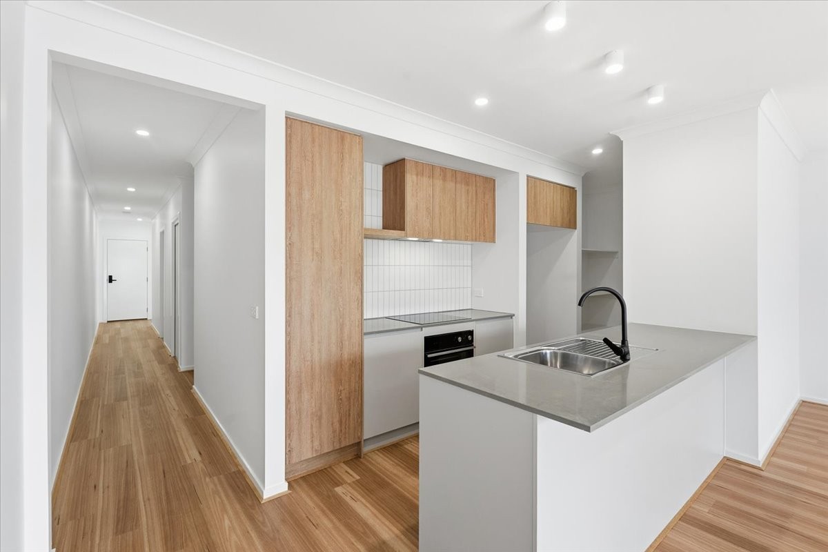 18 Ellis Drive, Diggers Rest, VIC 3427