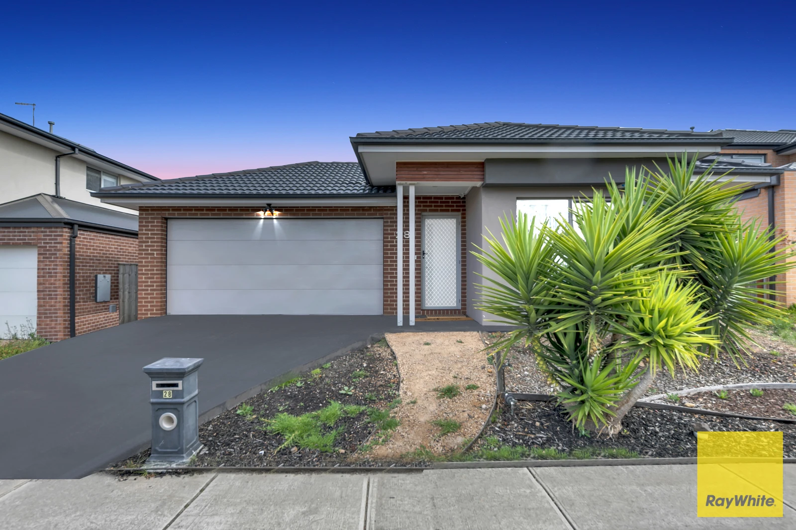 28 Postema Drive, Point Cook, VIC 3030