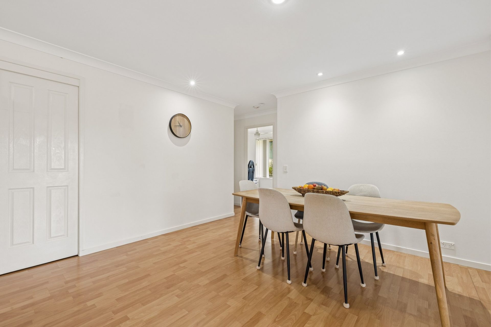 16 Voltaire Street — photo 6 of 23