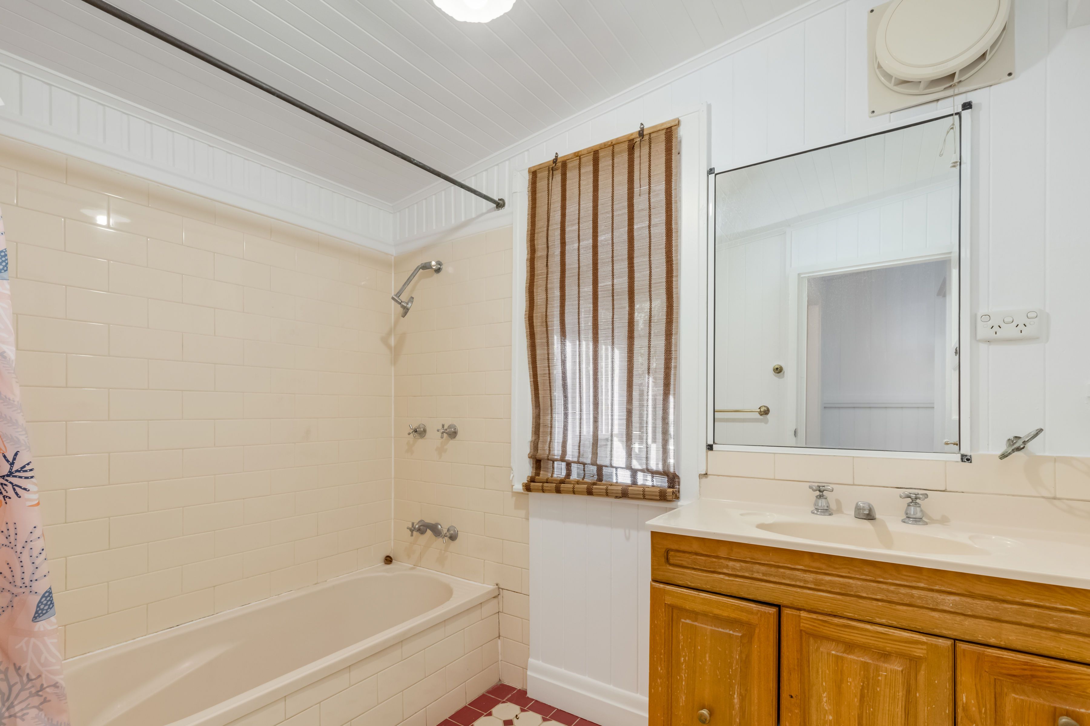 15 Auburn Street — photo 10 of 11