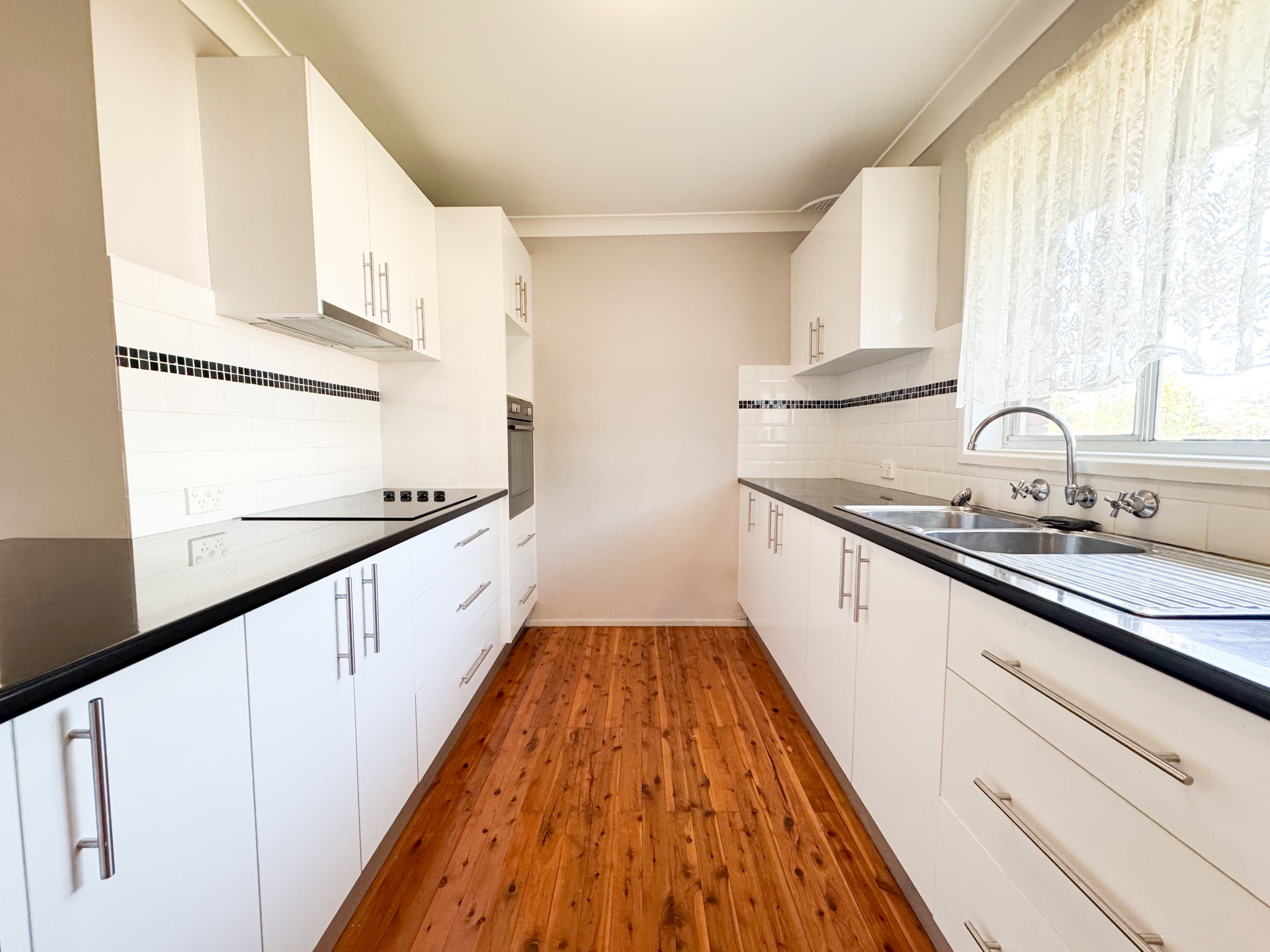 1 Lewis Road, Cambridge Gardens, NSW