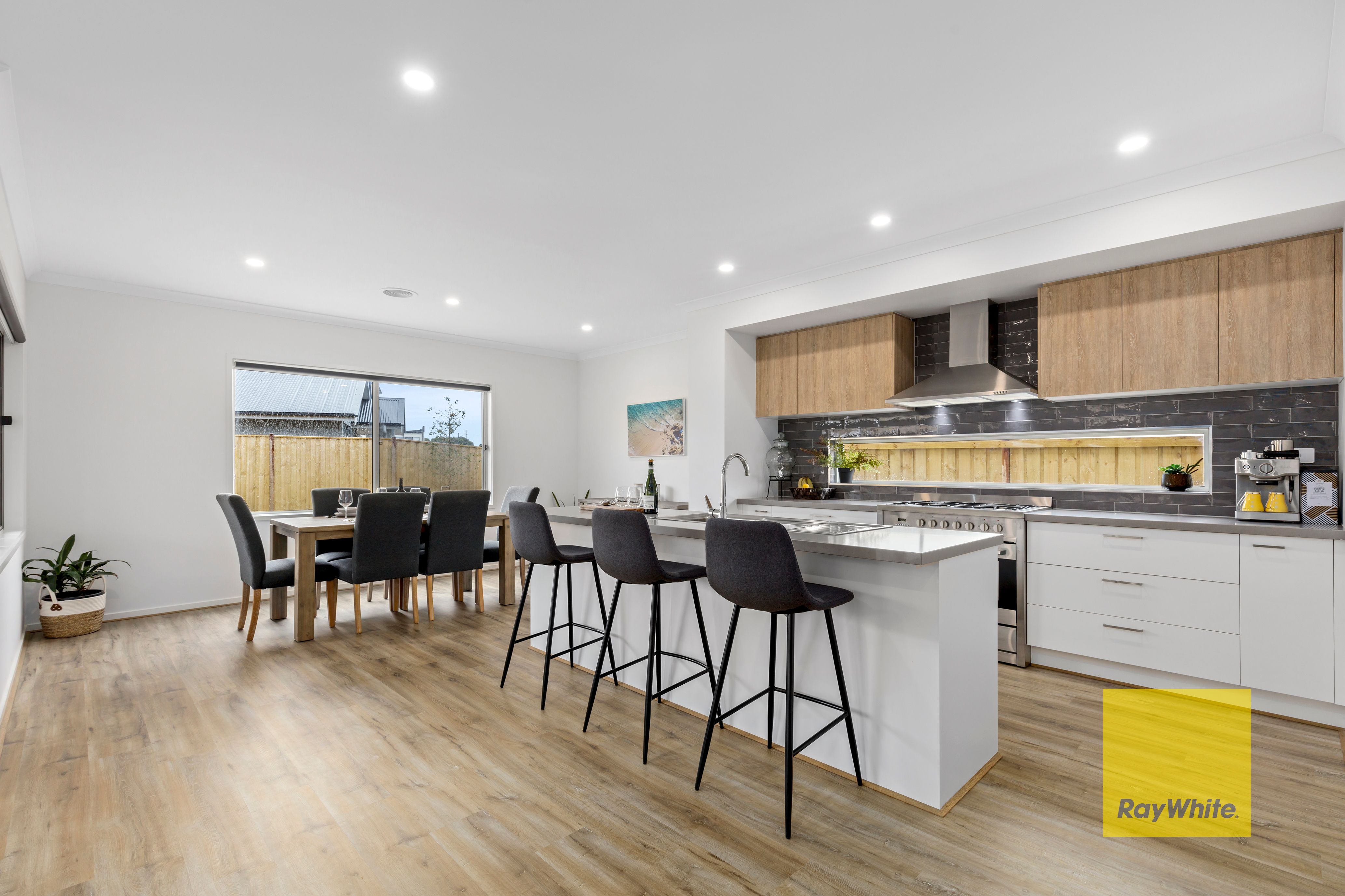7 Botany Circuit, MOUNT DUNEED, VIC 3217
