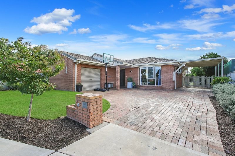 7 Fleet Street, West Wodonga VIC 3690