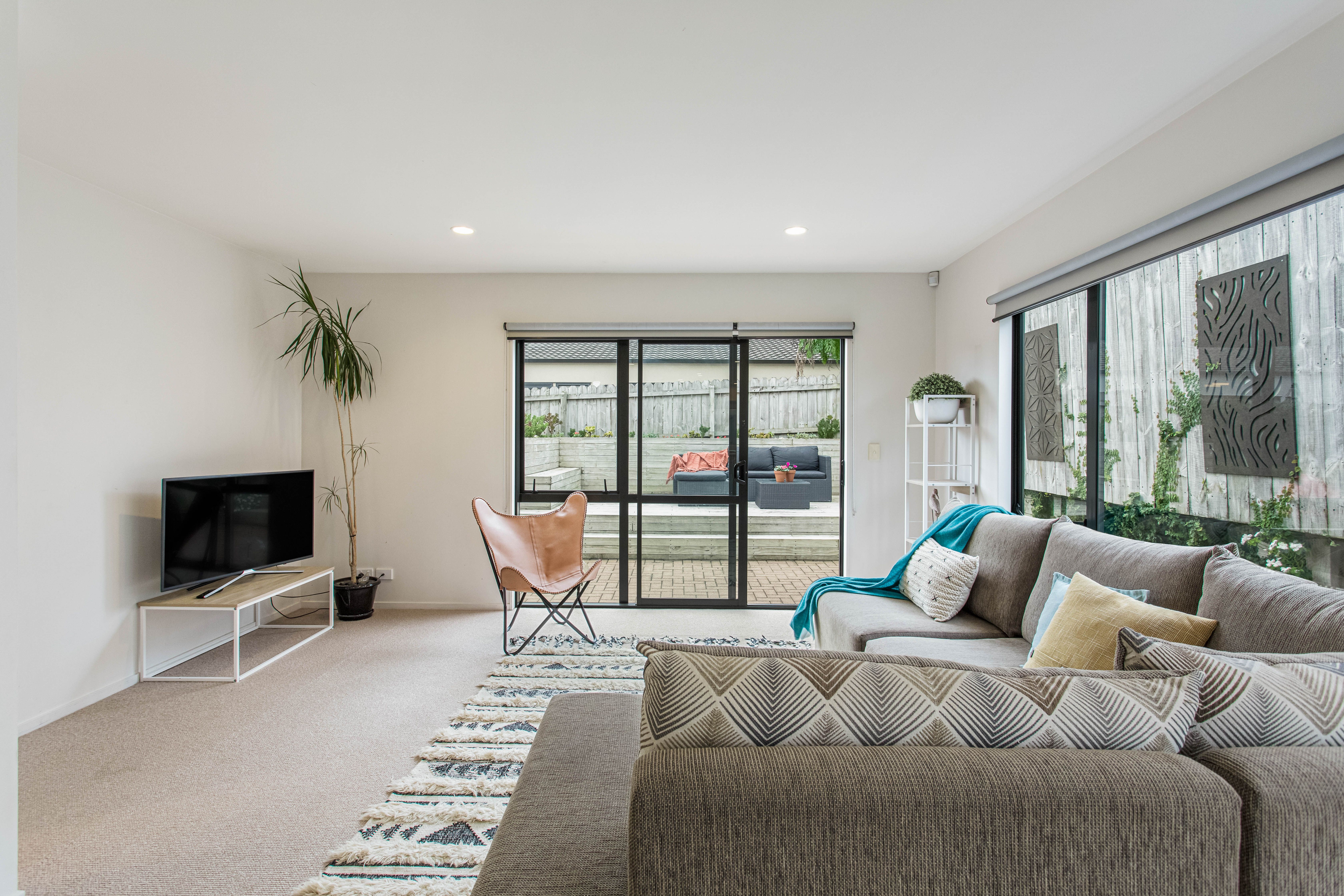 10 Nagle Place, Golflands, Manukau City