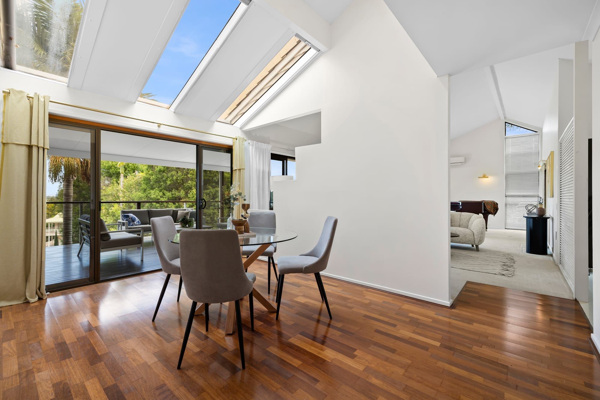 1 - 3 Yanum Place — photo 4 of 23