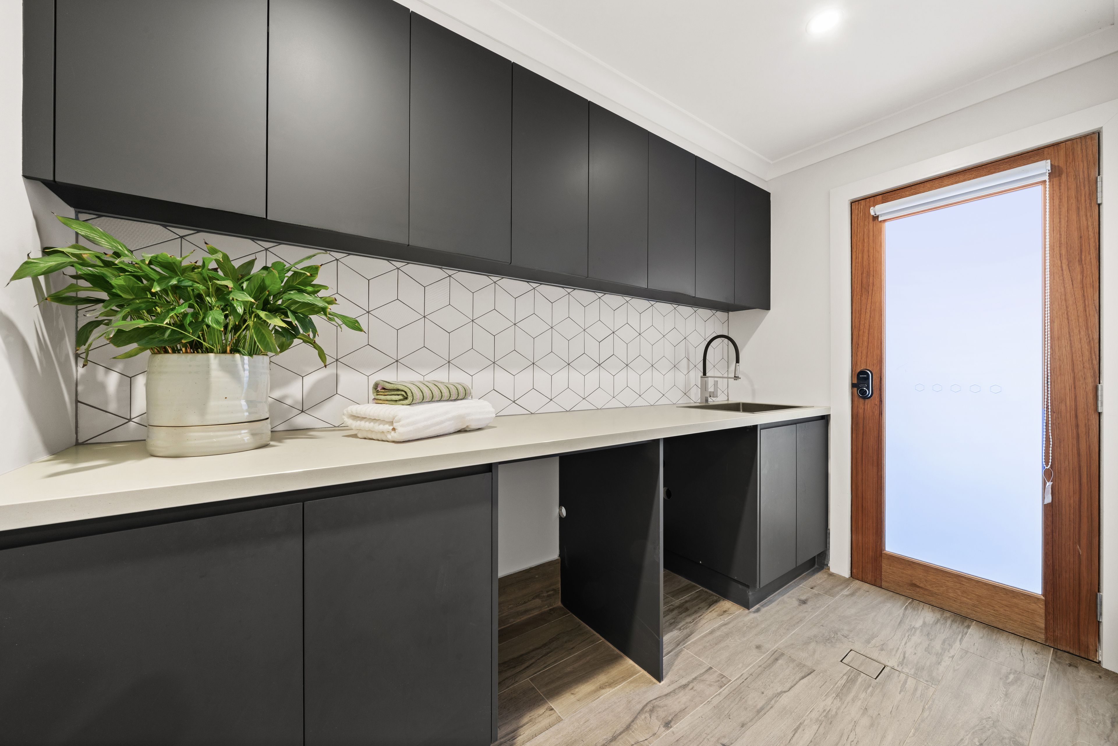 15 Henry Street — photo 14 of 23