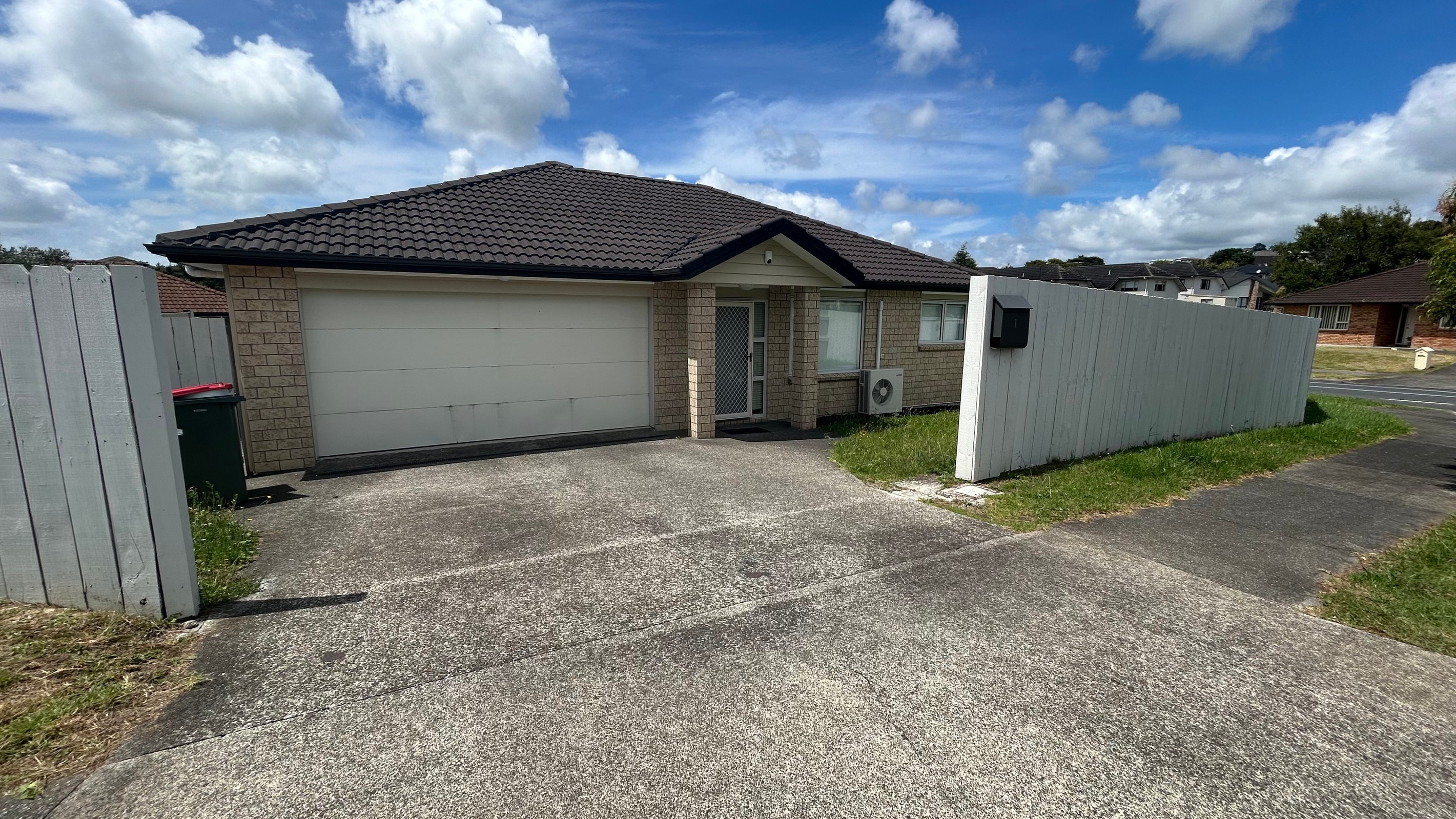 1 Orbit Place, Flat Bush, Manukau City