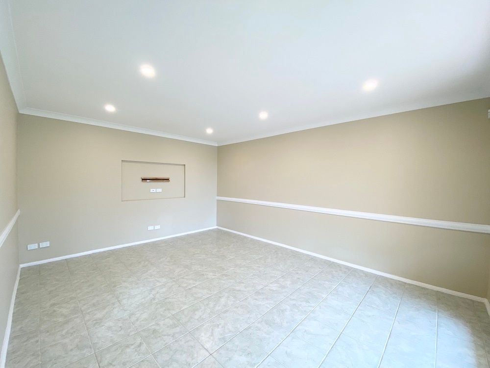 25 Capricorn Boulevard, Green Valley, NSW 2168