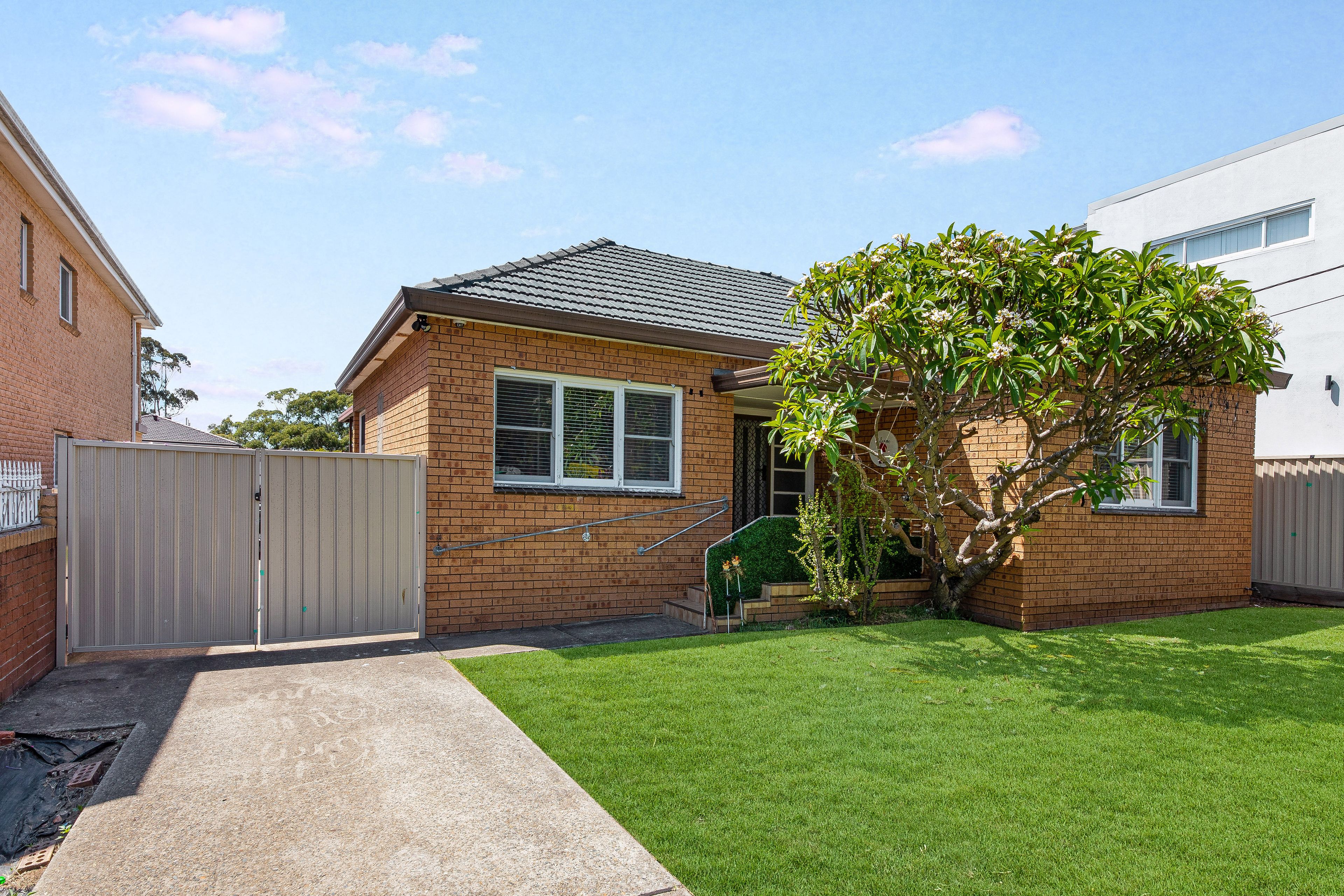 10 Gallipoli Street, Condell Park, NSW 2200