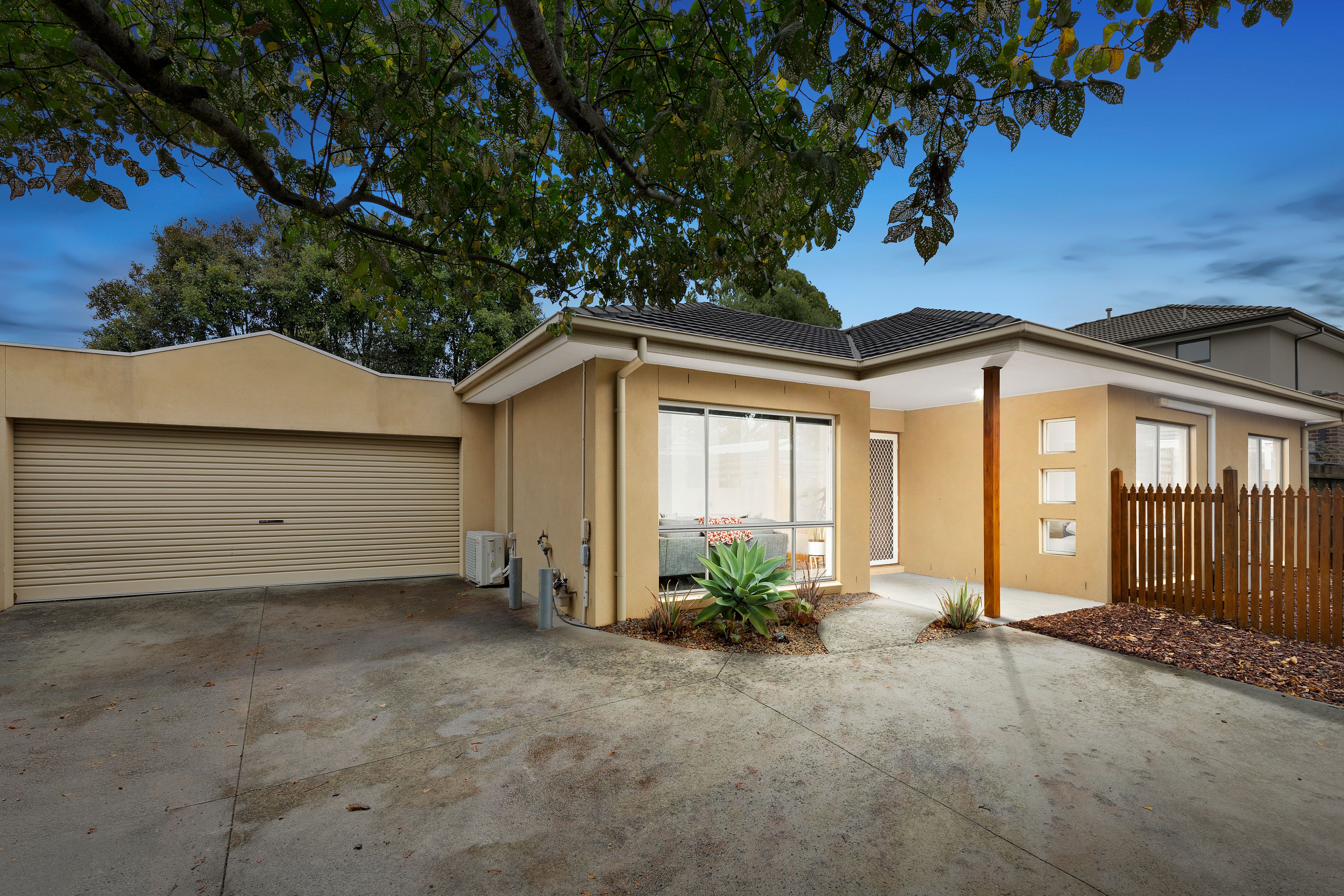11 Flower Street, Ferntree Gully VIC 3156