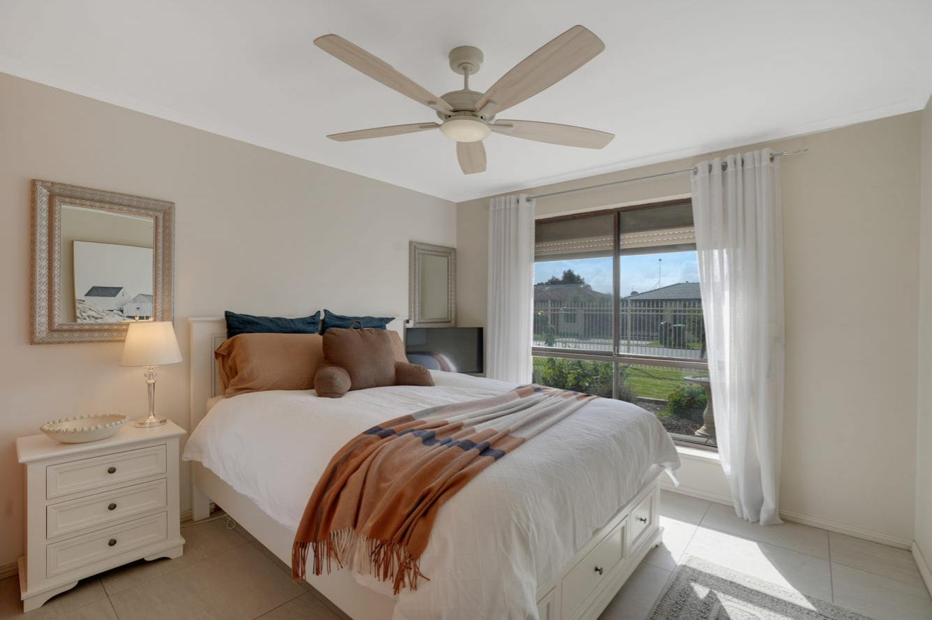 10 Bermudez Crescent — photo 9 of 15