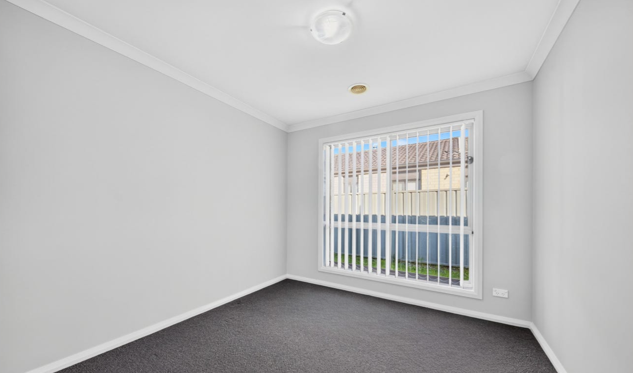 7 Nassella Close — photo 7 of 13
