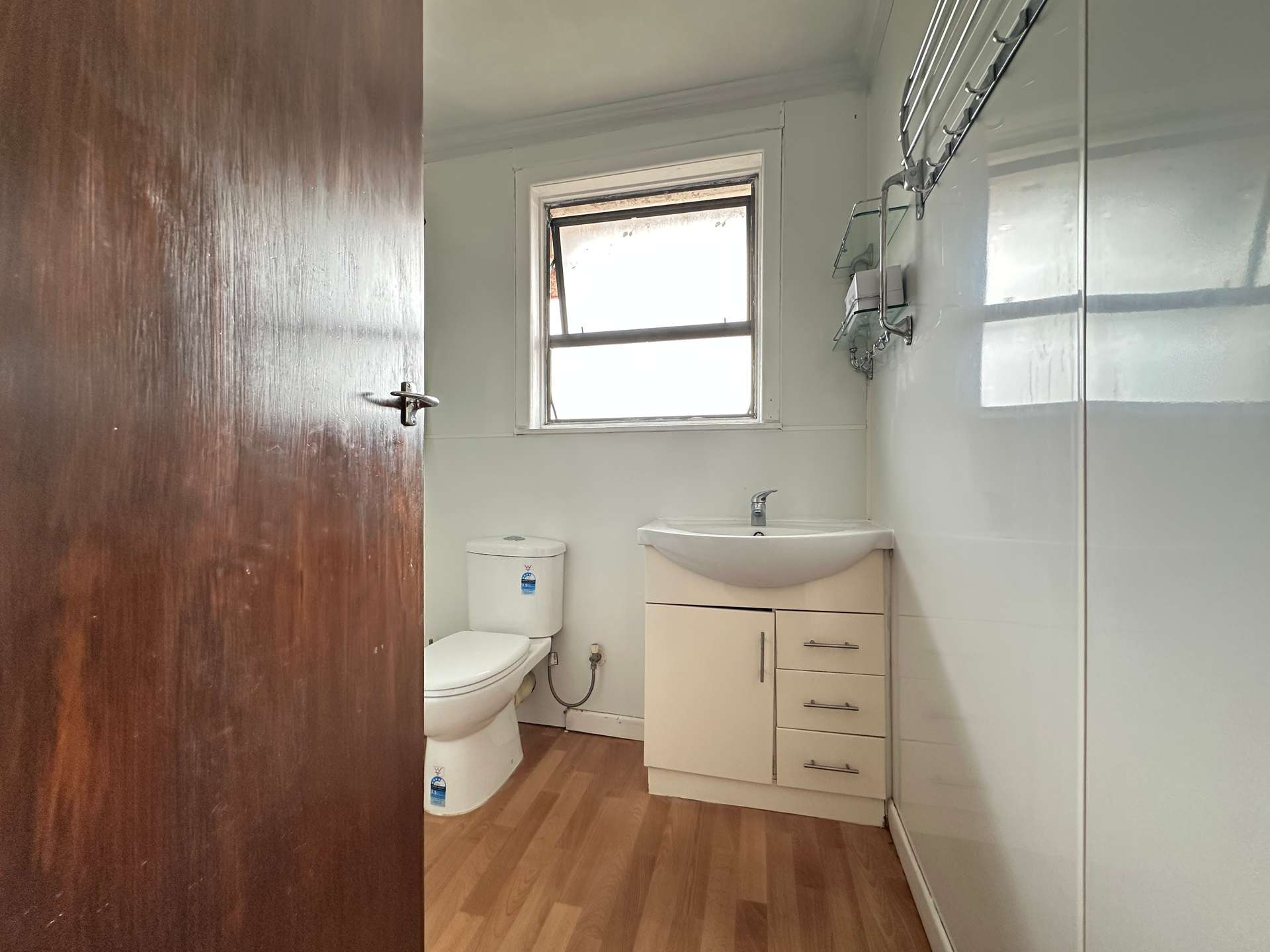 17 Marion Avenue photo 9
