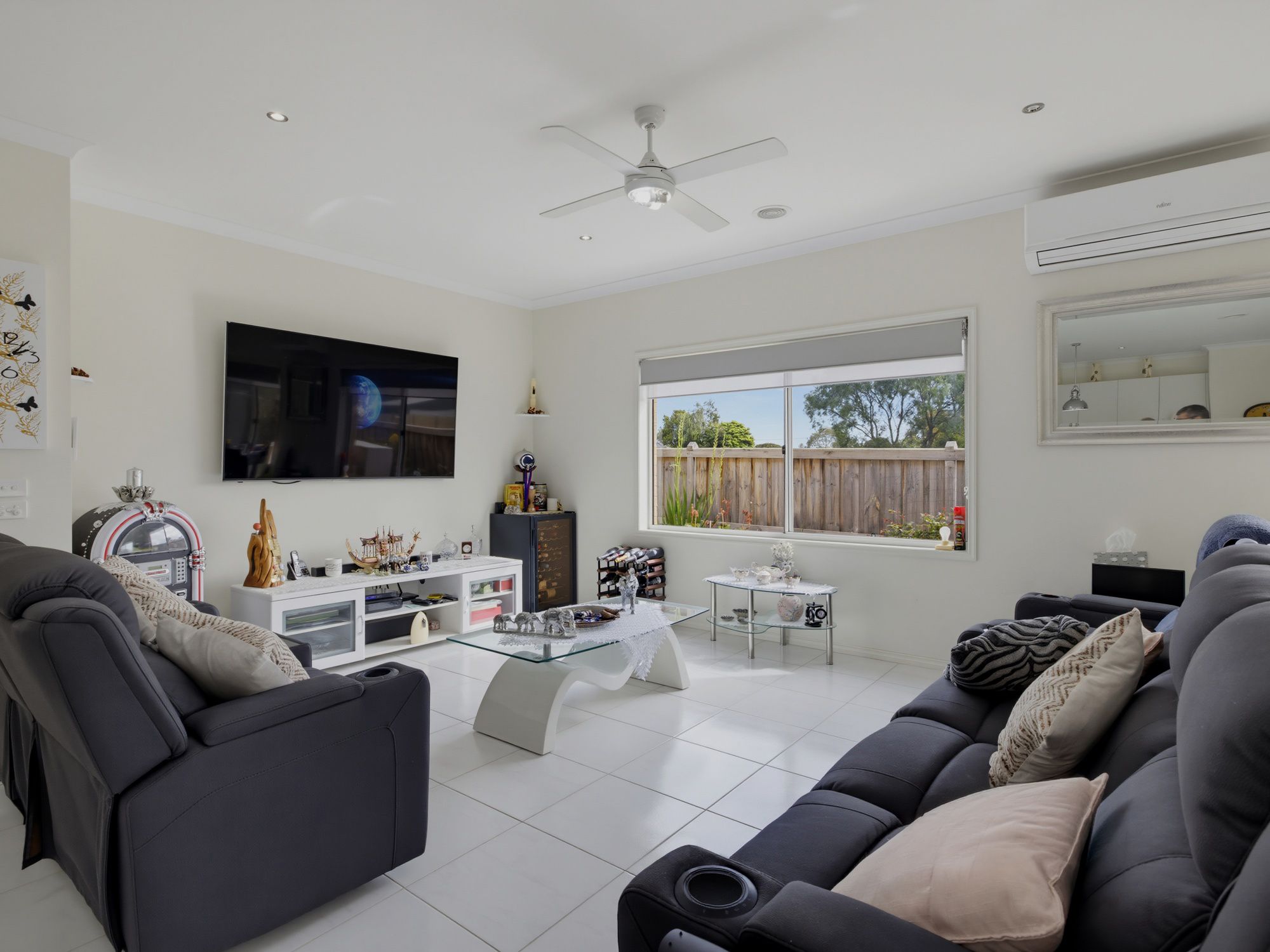 25 Vicars Avenue — photo 4 of 19