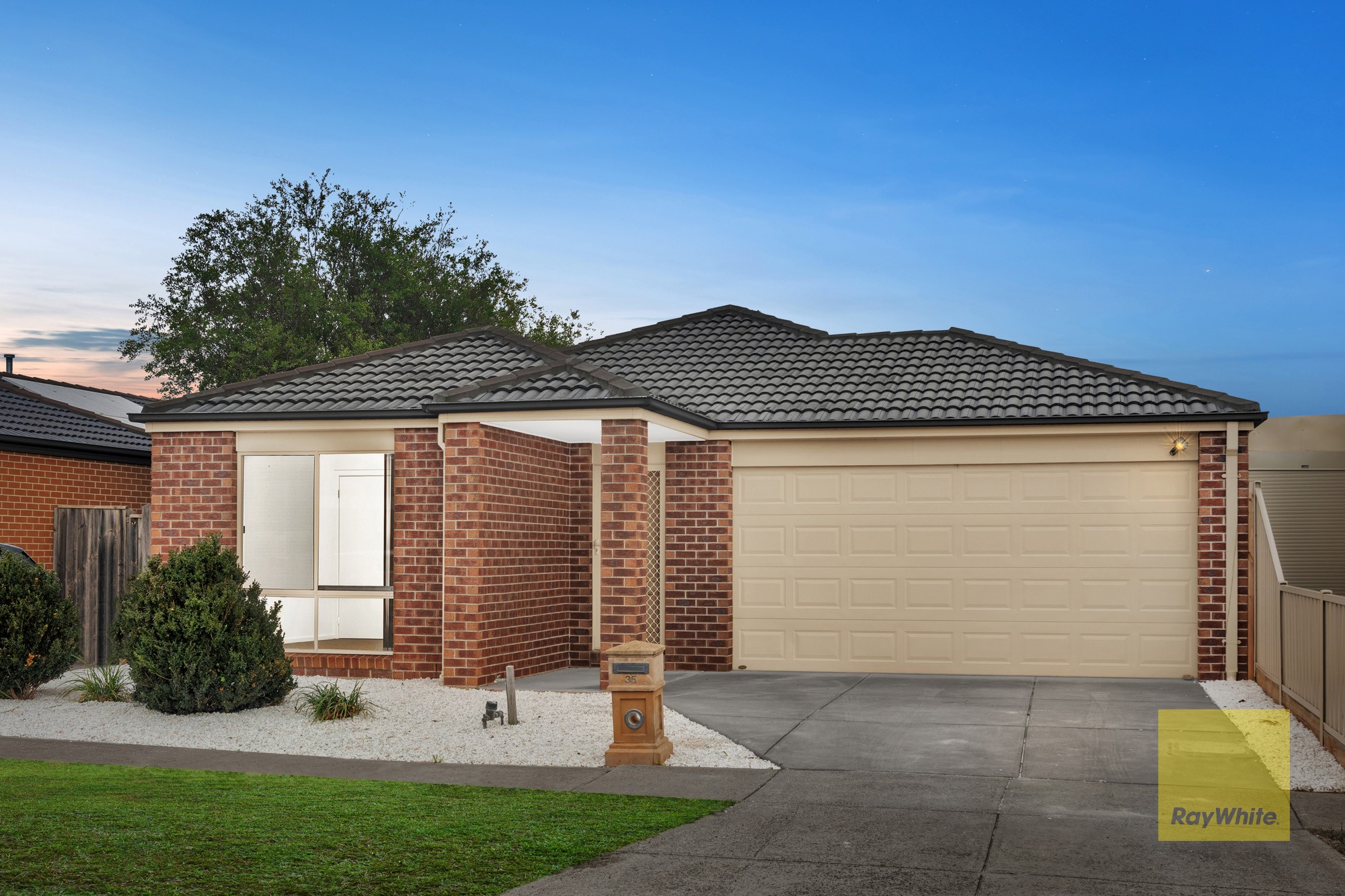35 Holland Crescent, Truganina, VIC 3029