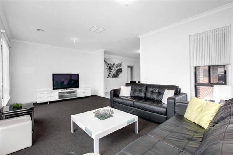 5 Thorngrove Avenue, Craigieburn, VIC 3064