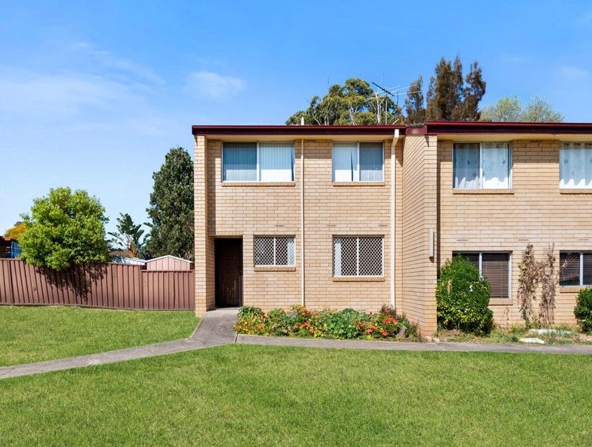 24 Atchison Road, Macquarie Fields NSW 2564