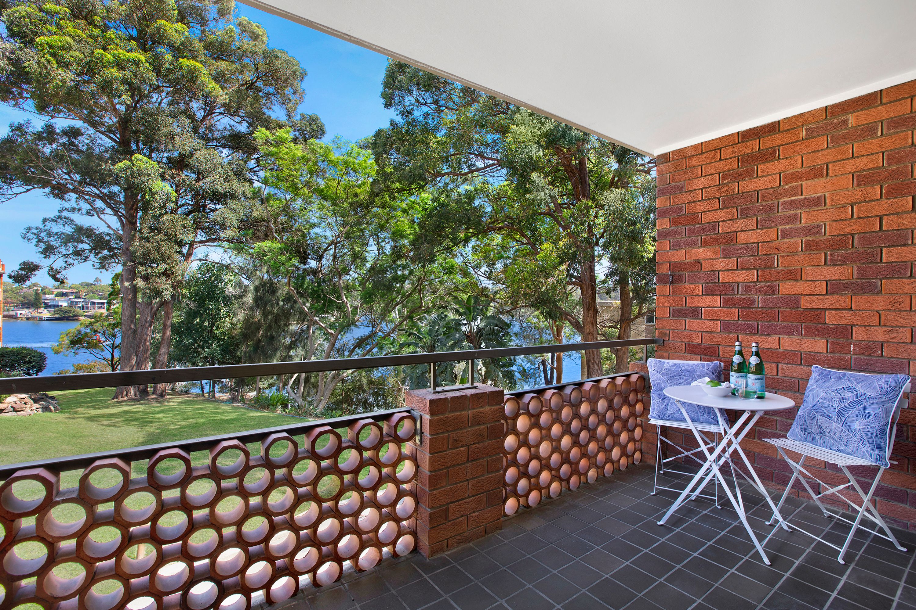 8/7 Bortfield Drive — photo 3 of 8