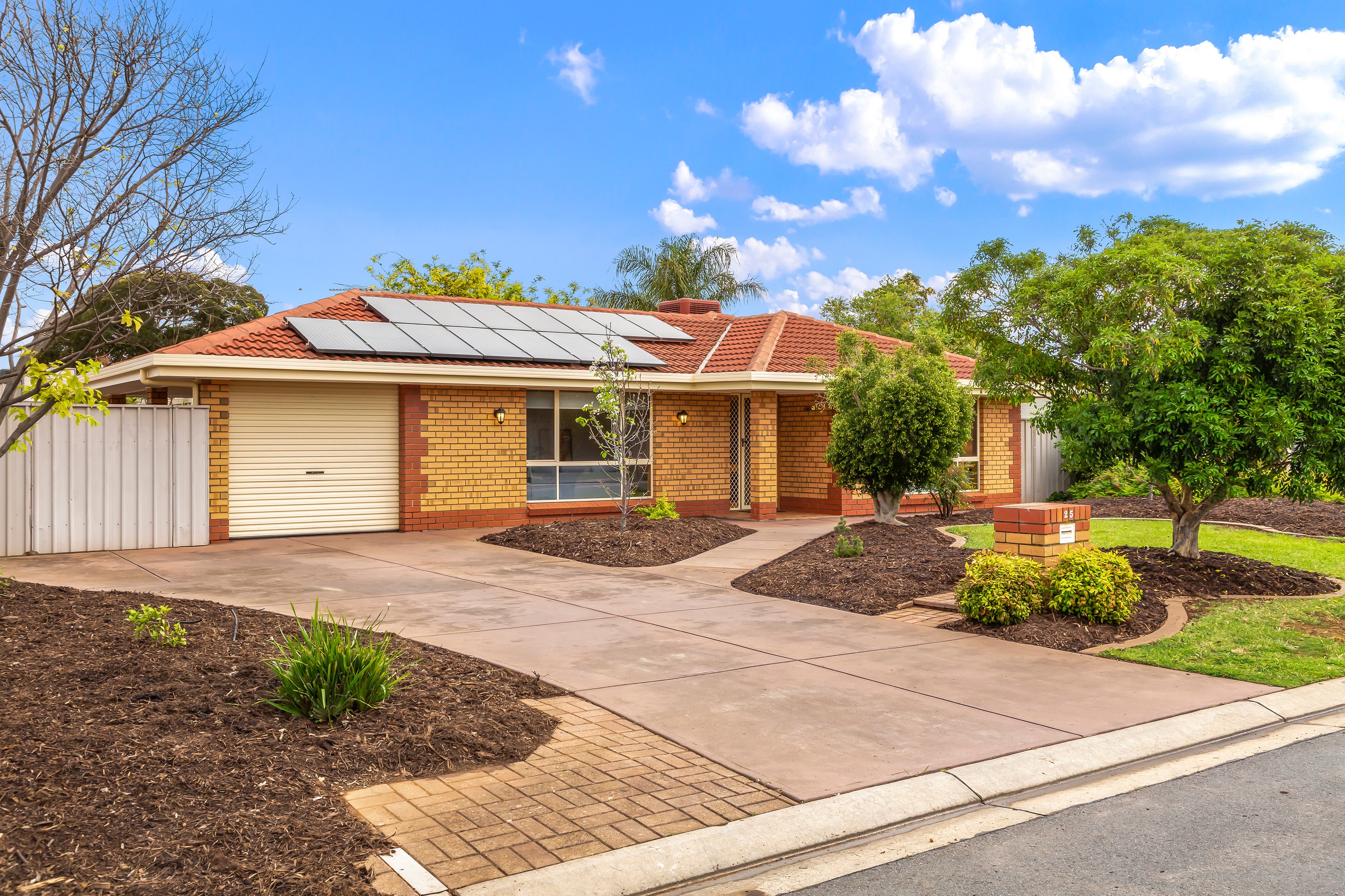 25 Tregenza Court, Parafield Gardens, SA 5107