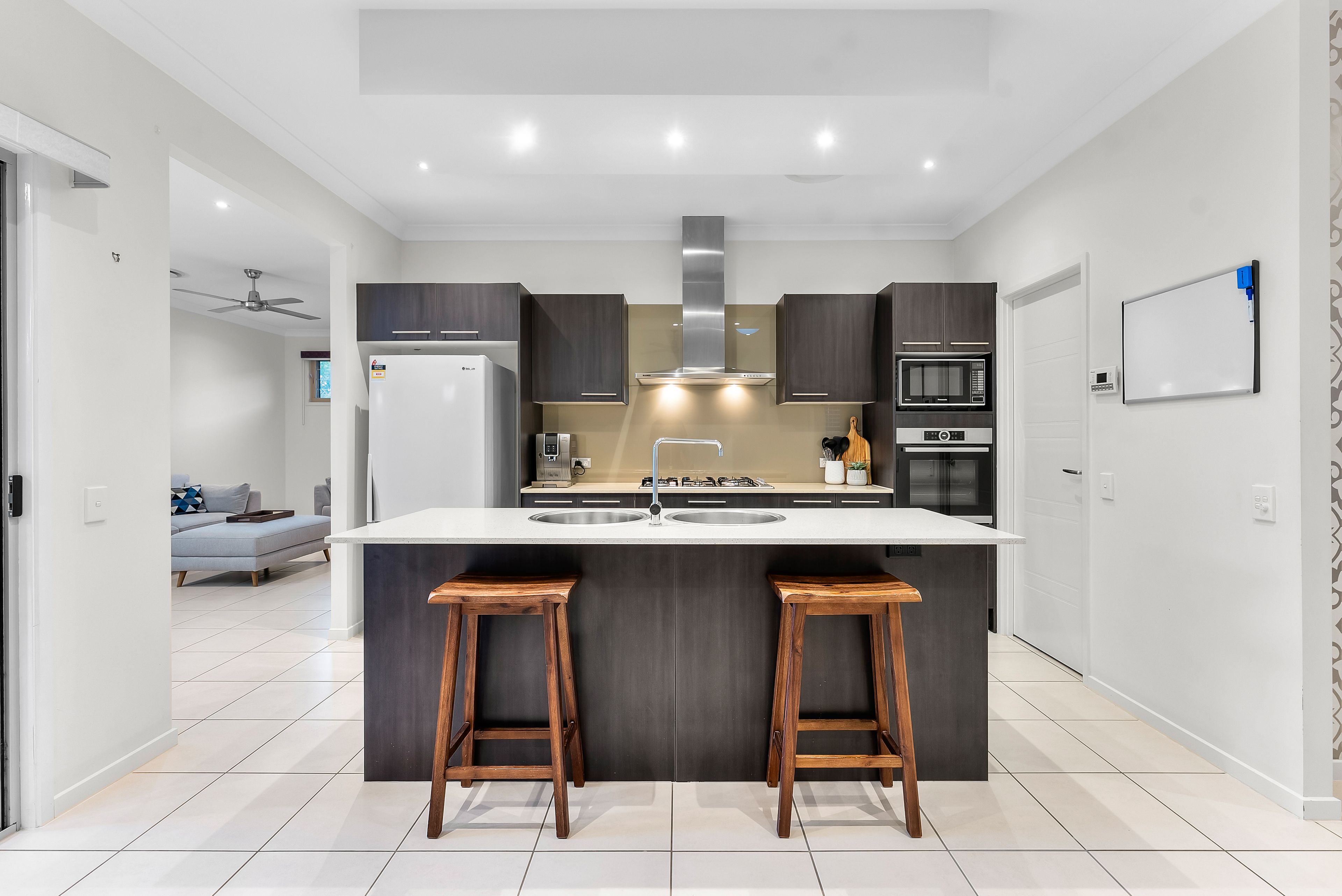 11 Eaton Close, North Lakes, QLD 4509