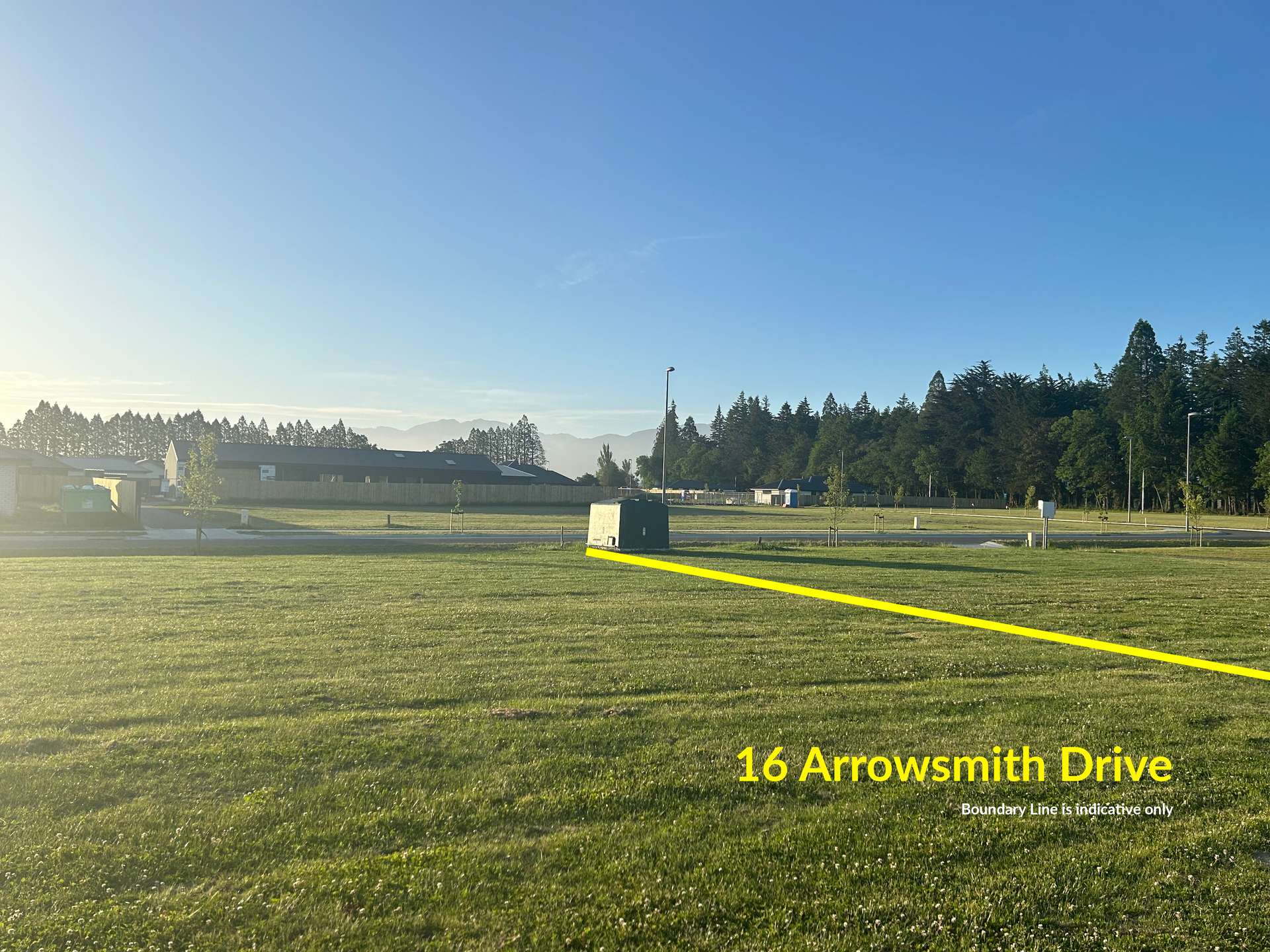 16 Arrowsmith Drive photo 4