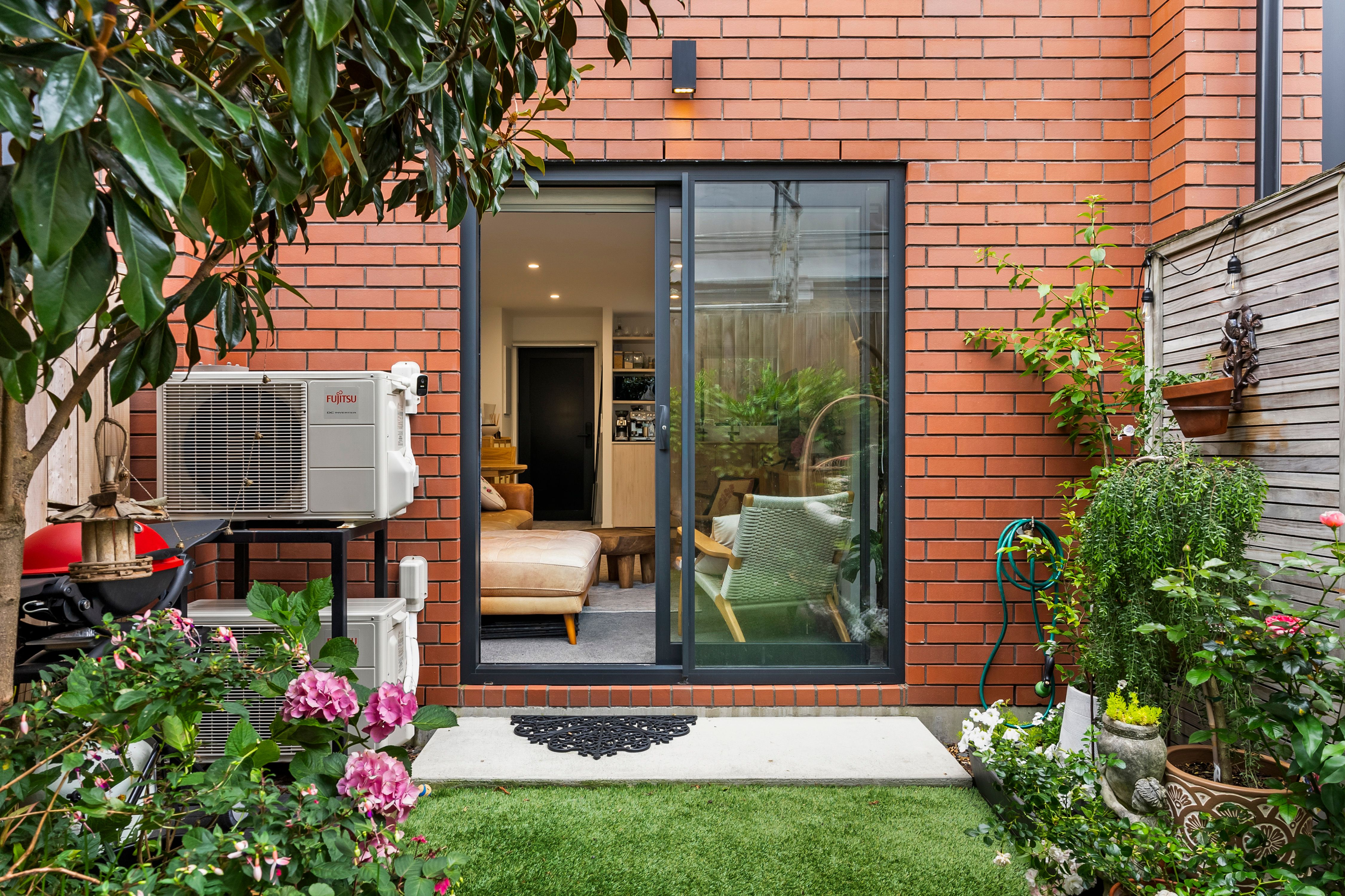 10/10 Yeovil Road, Te Atatu Peninsula, Waitakere City