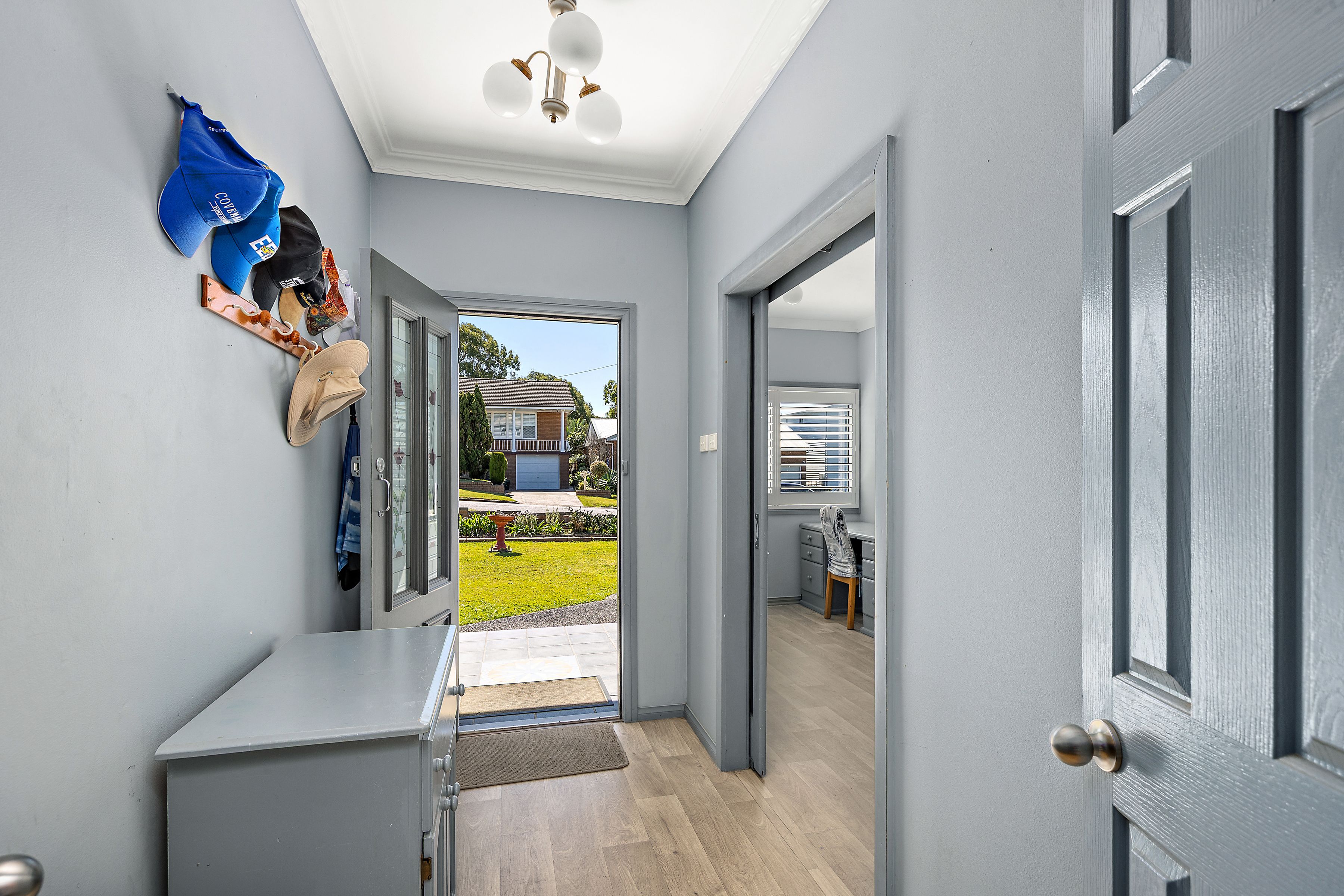 8 Kalora Crescent — photo 5 of 27