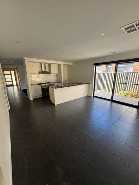 26 BROOKSBY Circuit, HARKNESS, VIC 3337