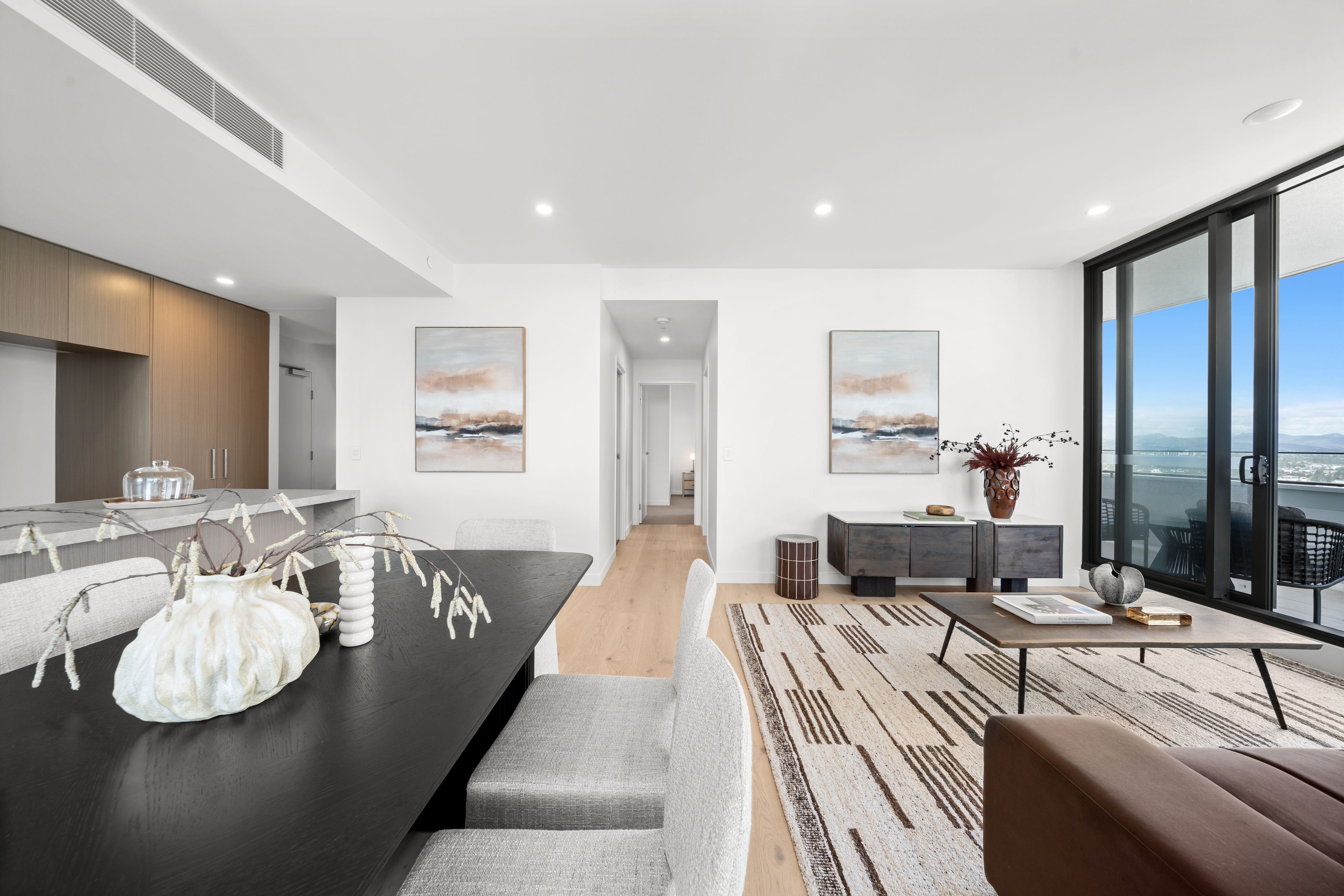 1801/42 Stanhill Drive — photo 9 of 29