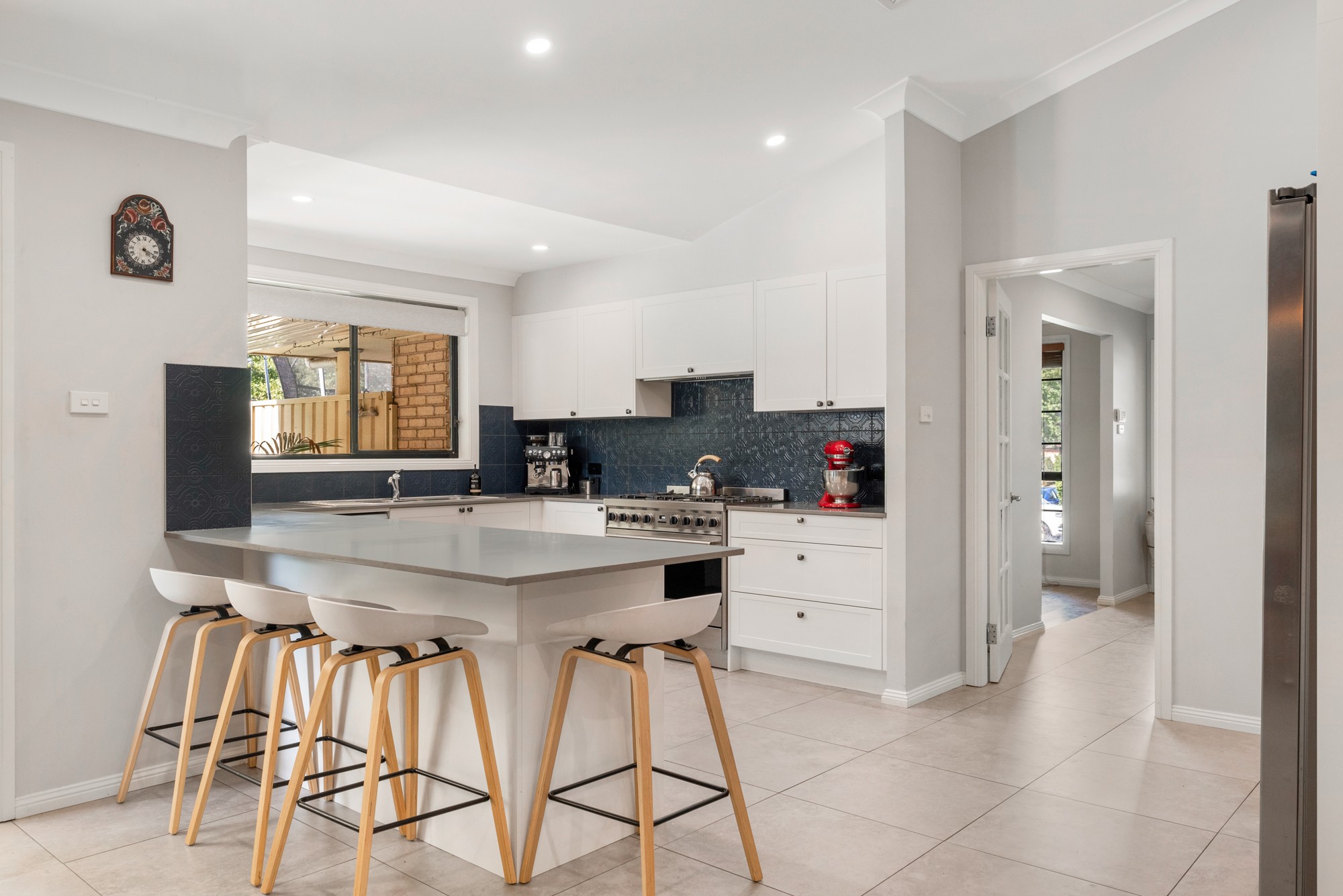 41 William Mannix Avenue, Currans Hill, NSW 2567