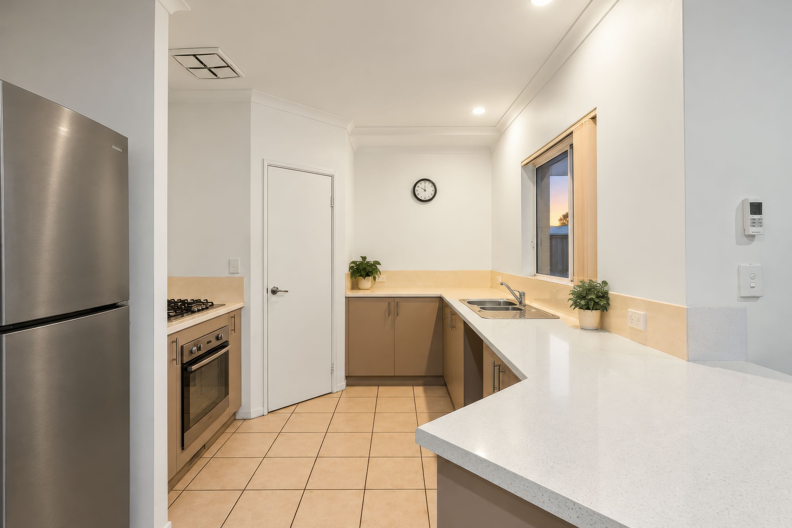 80 Markwell Avenue — photo 4 of 14