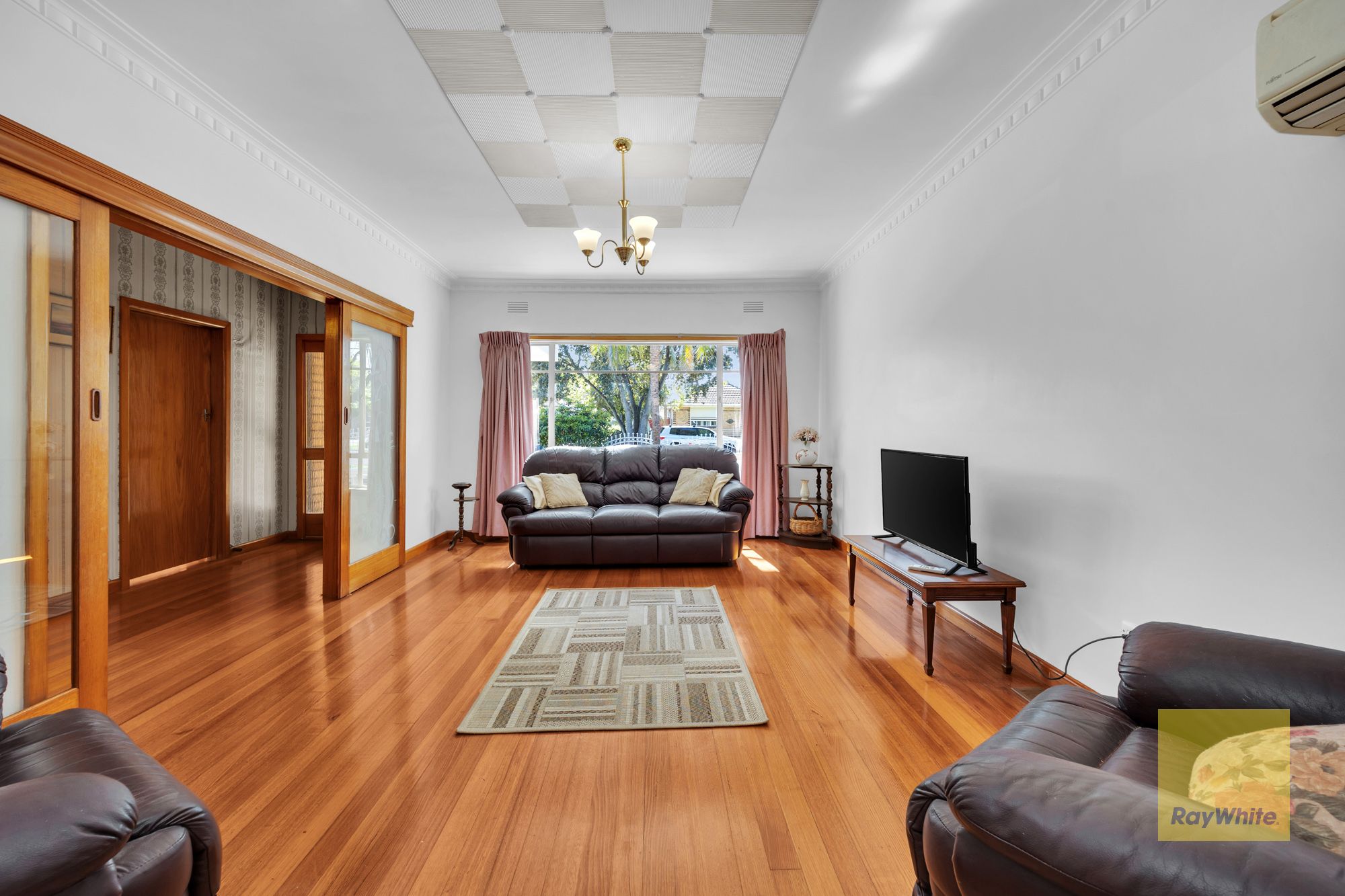 23 Elizabeth Street — photo 4 of 20