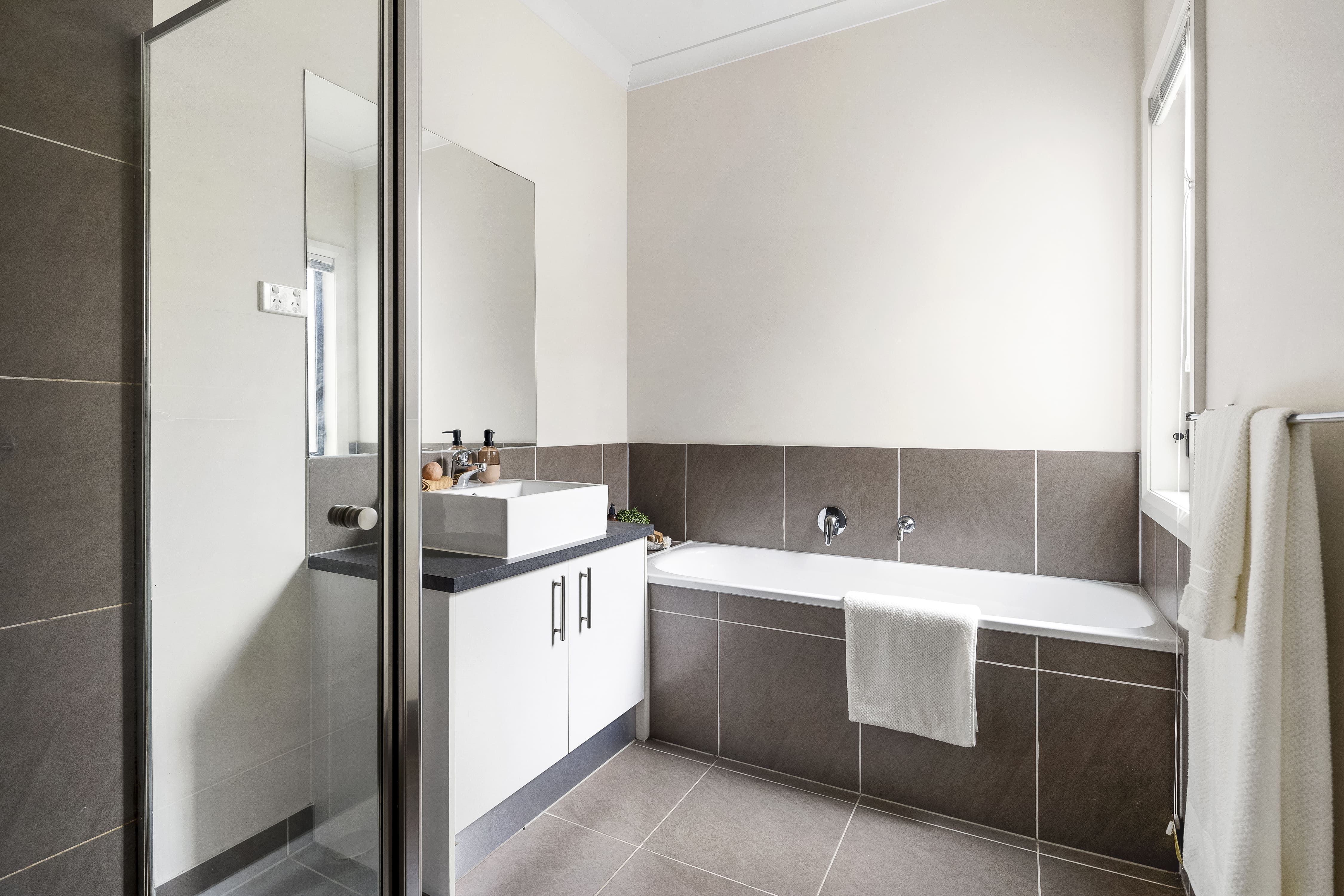 60 Armata Crescent — photo 9 of 10