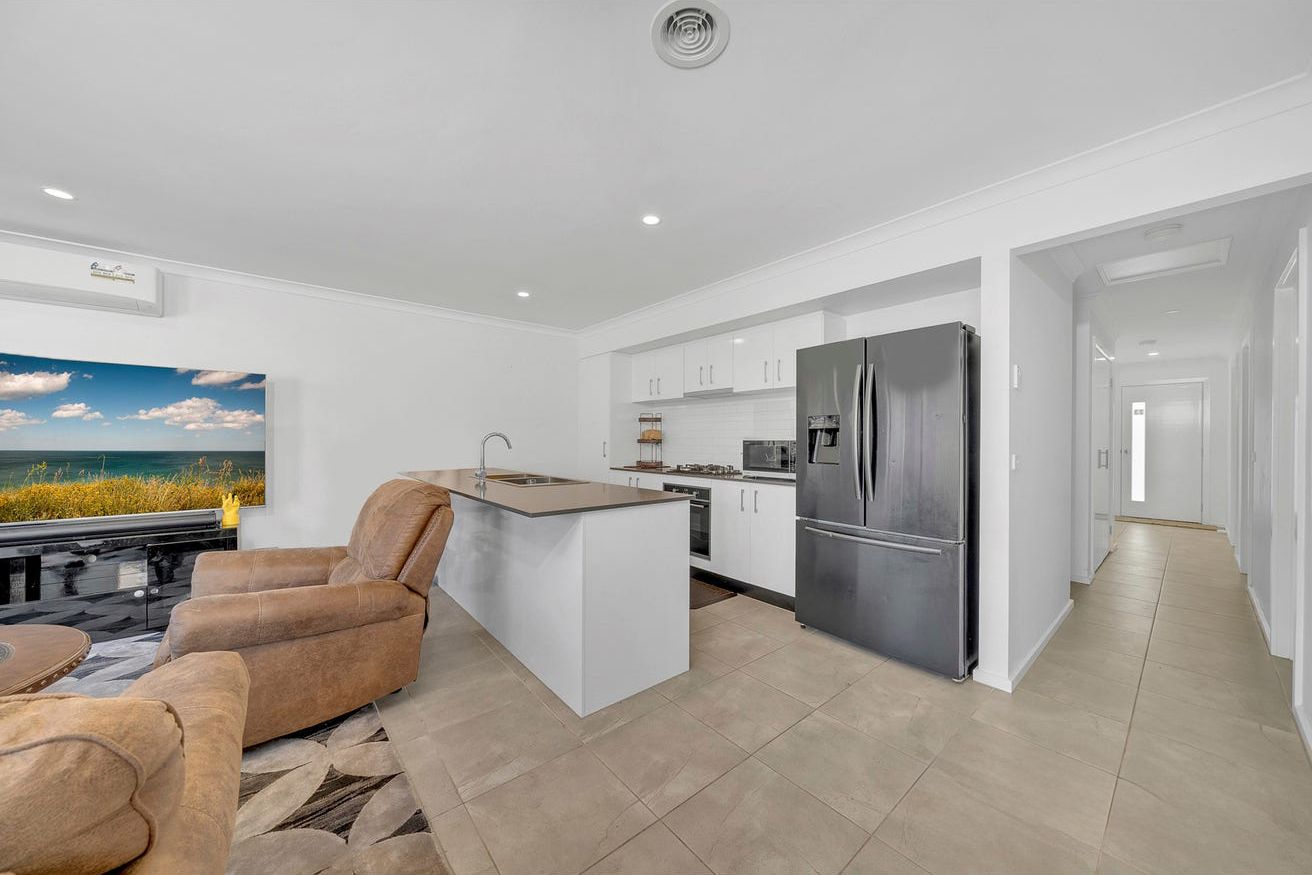 23 Liston Avenue, Tarneit, VIC 3029