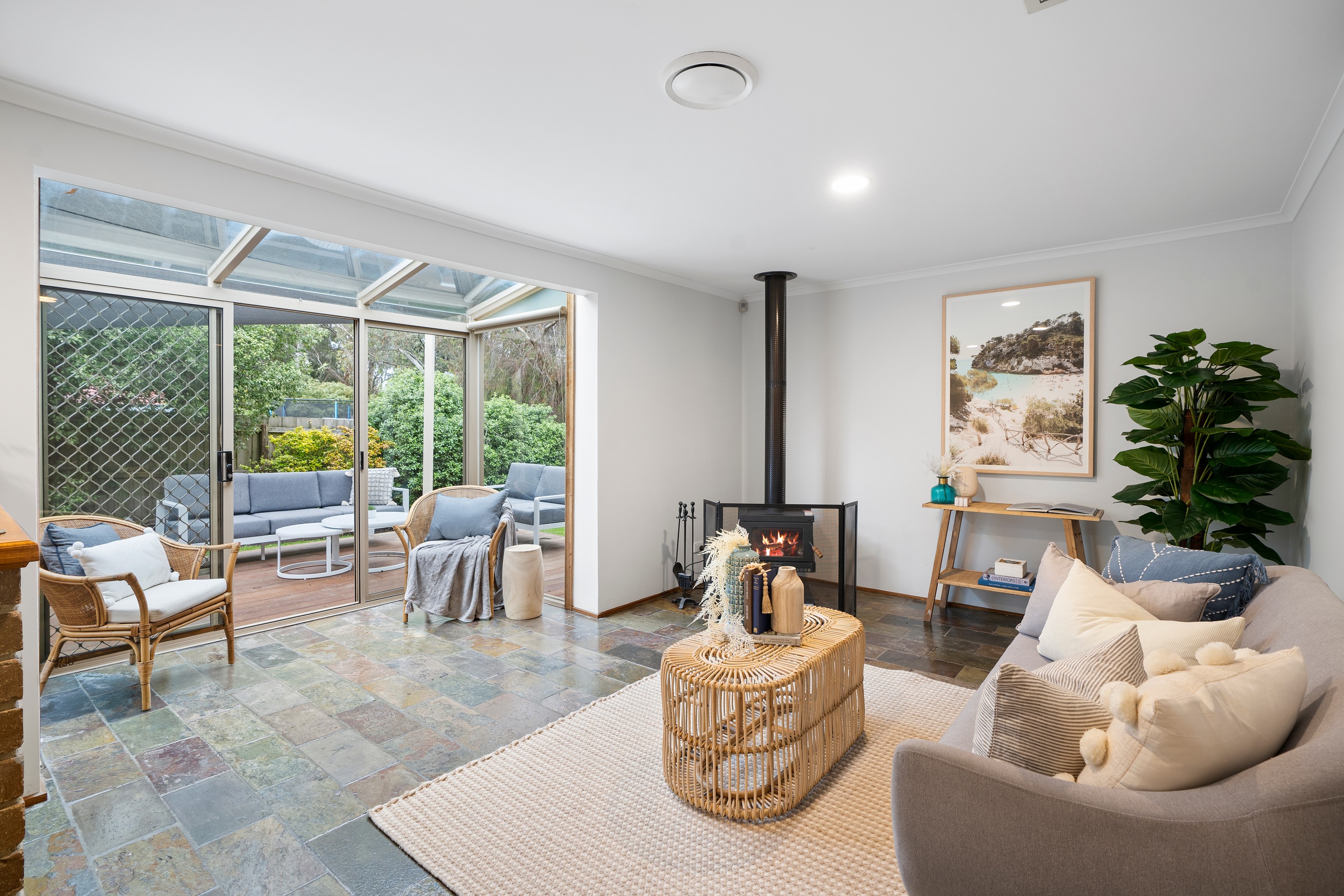 201 Windermere Drive, Ferntree Gully, VIC 3156
