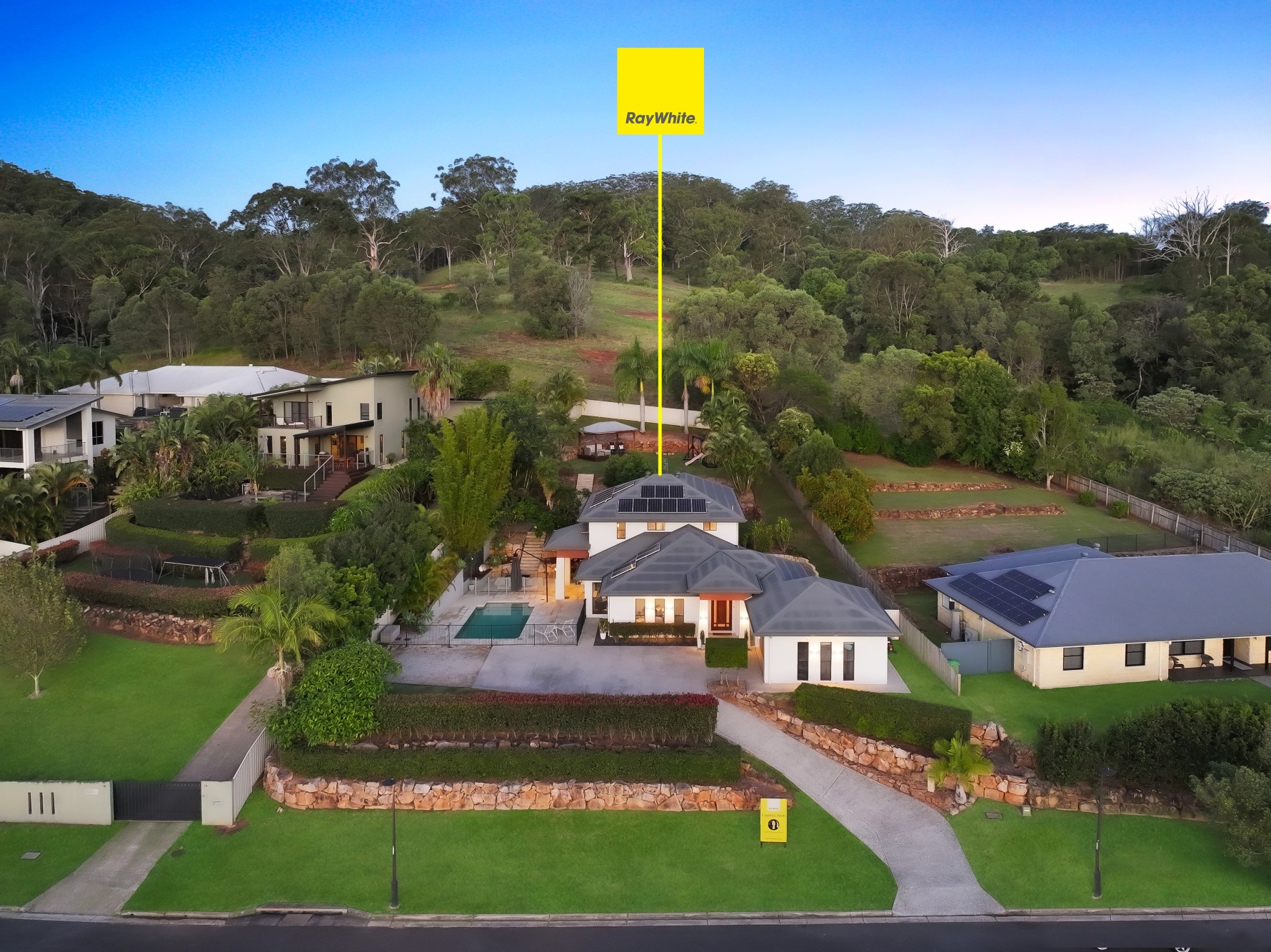 13 Finnagin Drive, Bonogin, QLD 4213