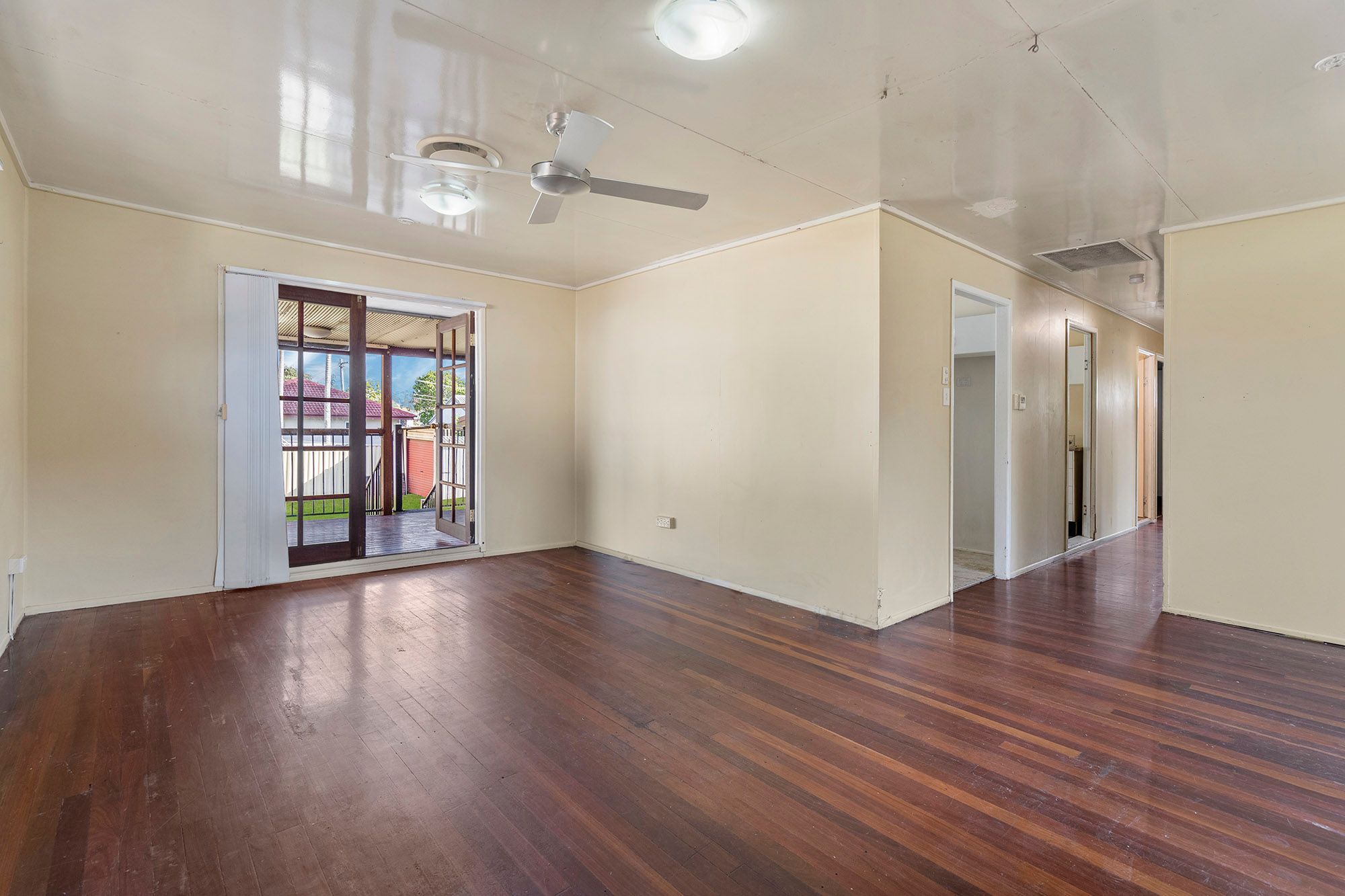 15 Clare Road, Kingston, QLD 4114