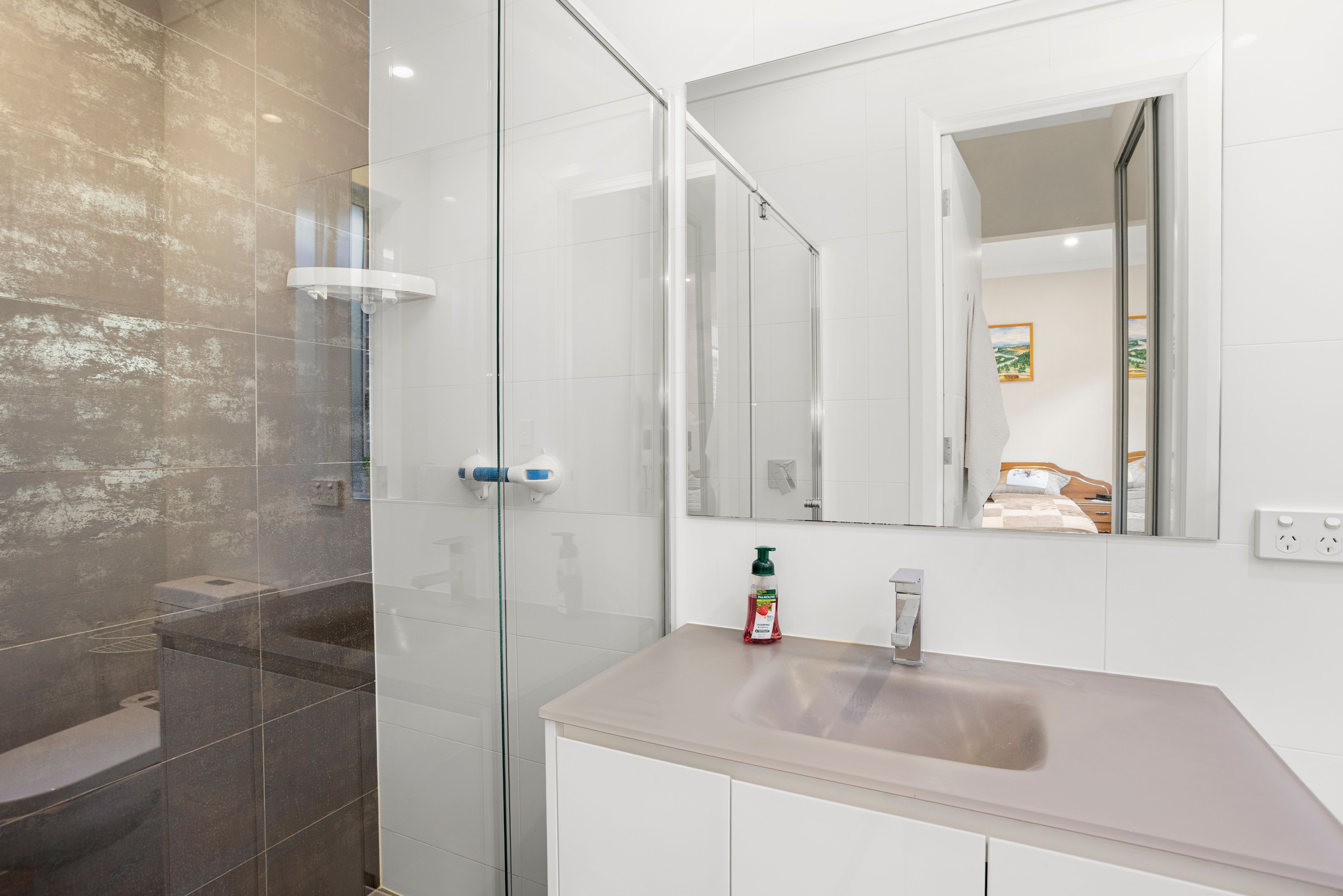 6 Blackler Avenue — photo 5 of 22