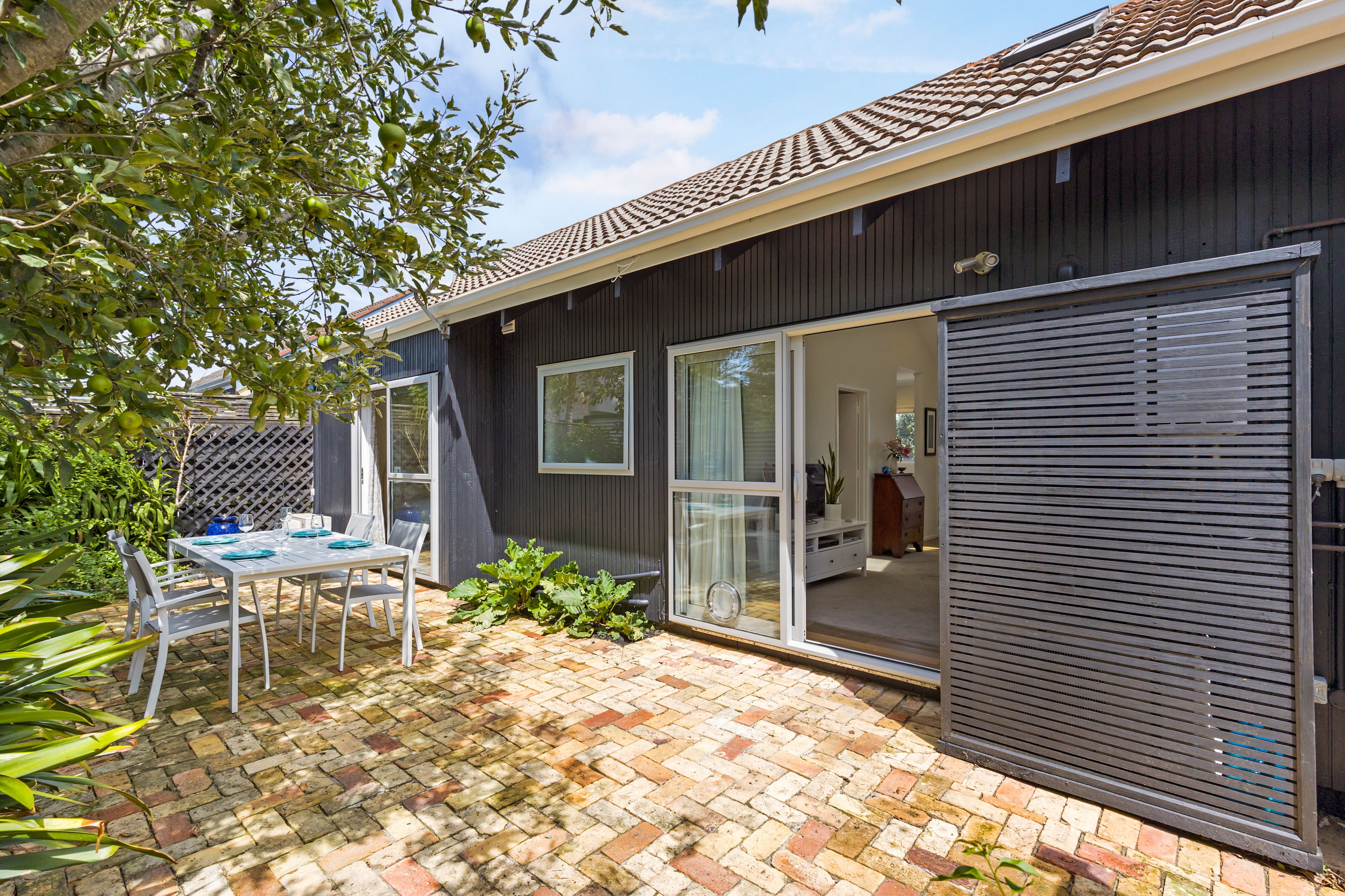 2/1 Gatman Street, Birkdale, North Shore City